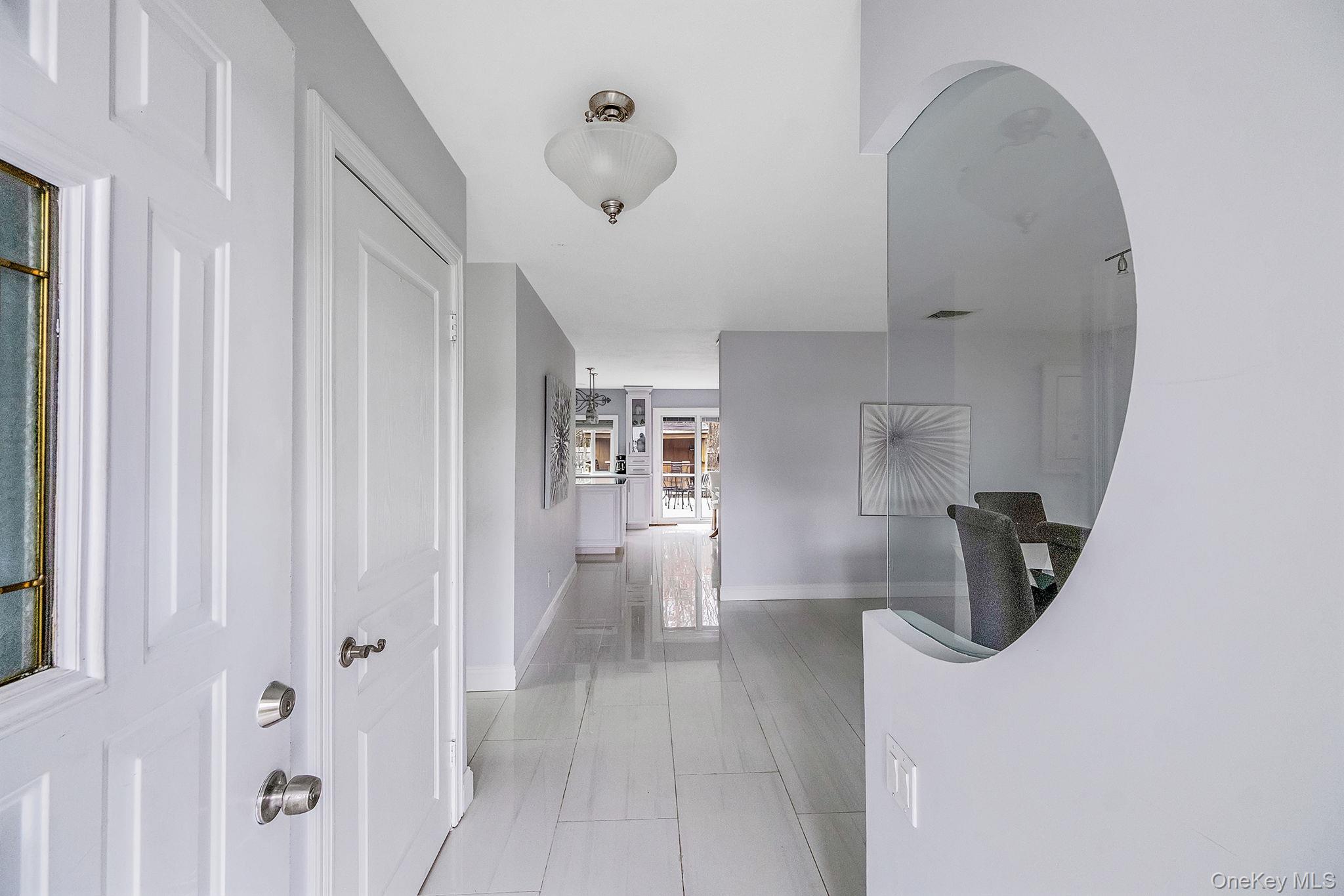 #19 photo, 32 San Rafael Avenue, Саффолк ‖ Holbrook , NY 11741