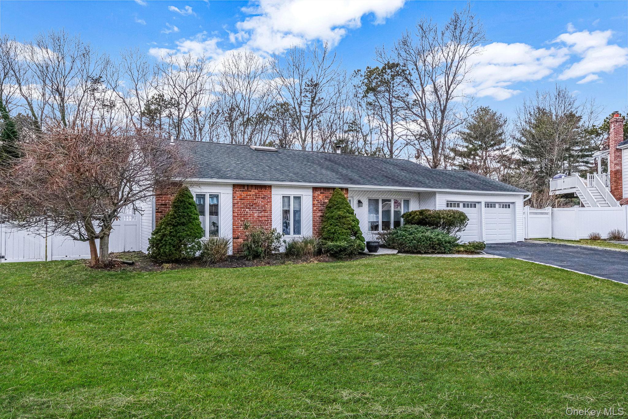 #4 photo, 32 San Rafael Avenue, Саффолк ‖ Holbrook , NY 11741