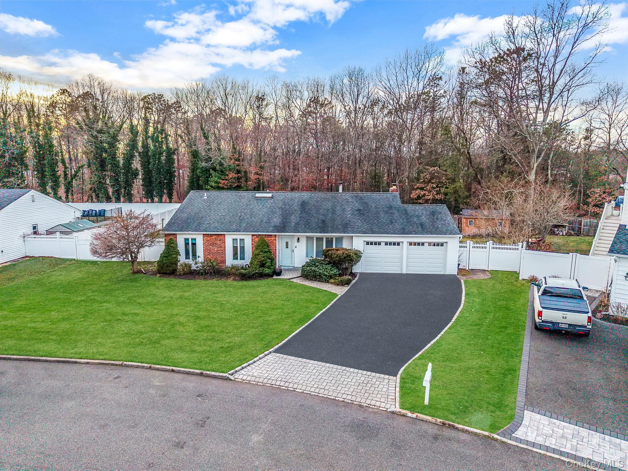 #5 photo, 32 San Rafael Avenue, Саффолк ‖ Holbrook , NY 11741