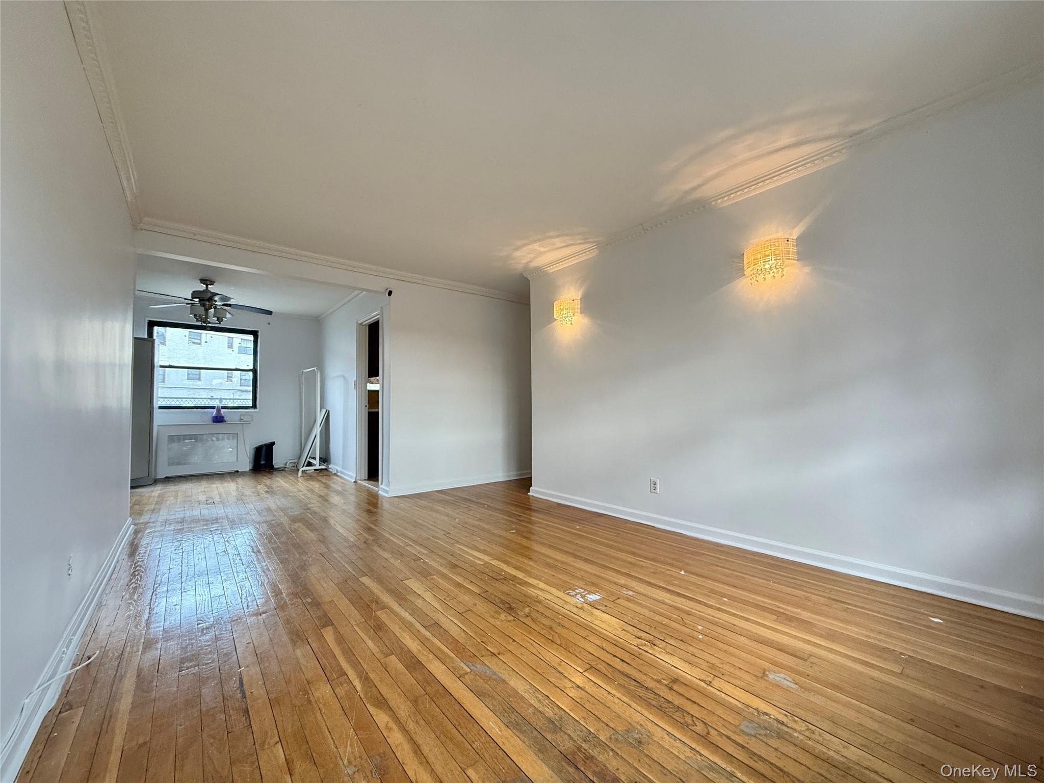 #3 photo, 135-23 Jewel Avenue, كوينز Kew Garden Hills , NY 11367