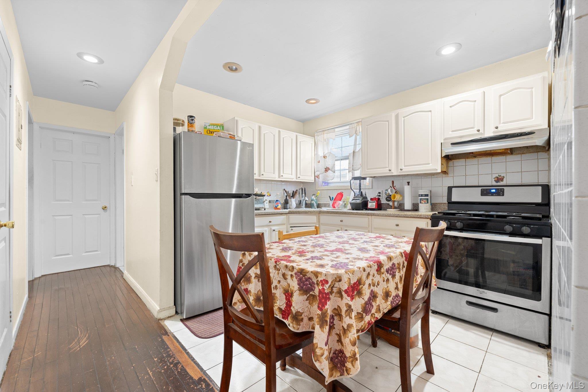 #12 photo, 144-37 223rd Street, Куинс ‖ Springfield Gardens , NY 11413