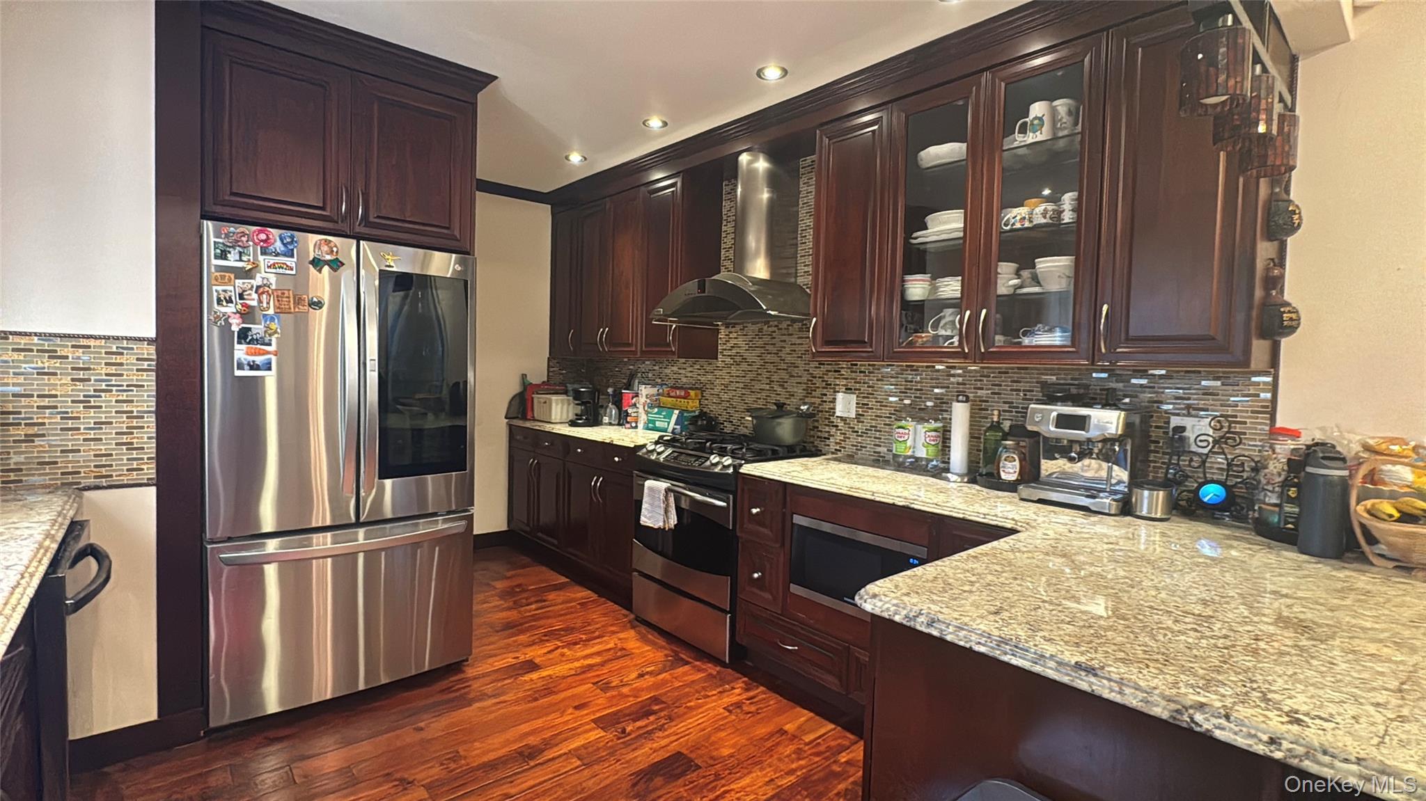 #5 photo, 4020 249th Street, Little Neck , NY 11363