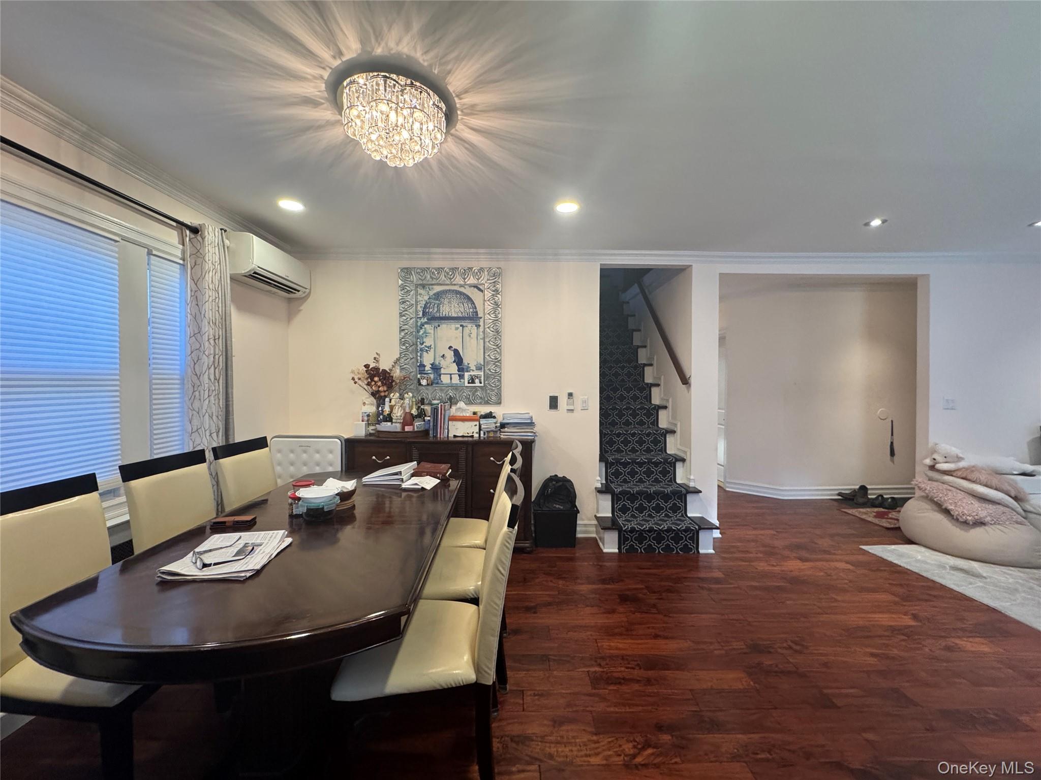 #6 photo, 4020 249th Street, Little Neck , NY 11363