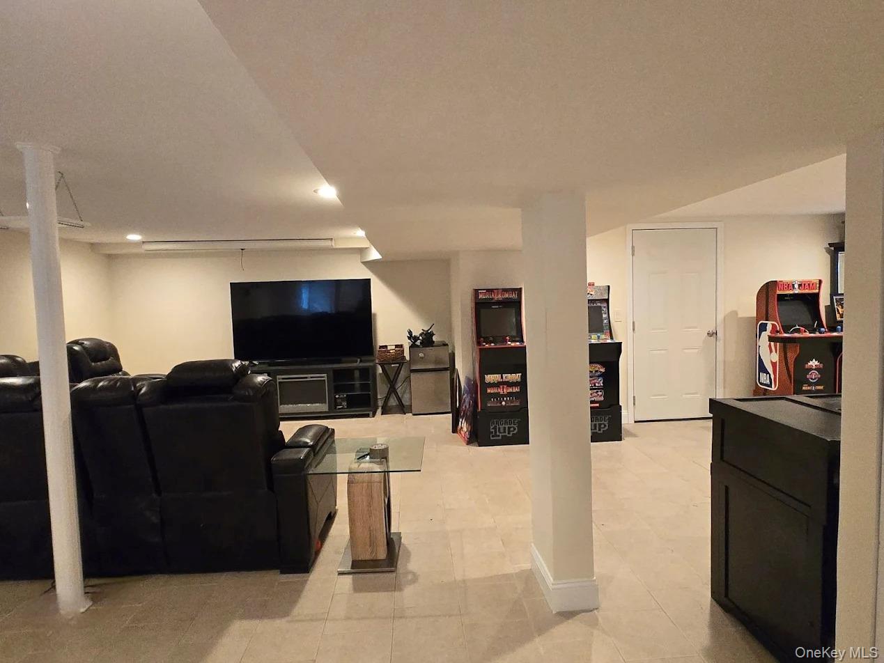 #16 photo, 336 Nicolls Road, সাফোক কাউন্টি Deer Park , NY 11729