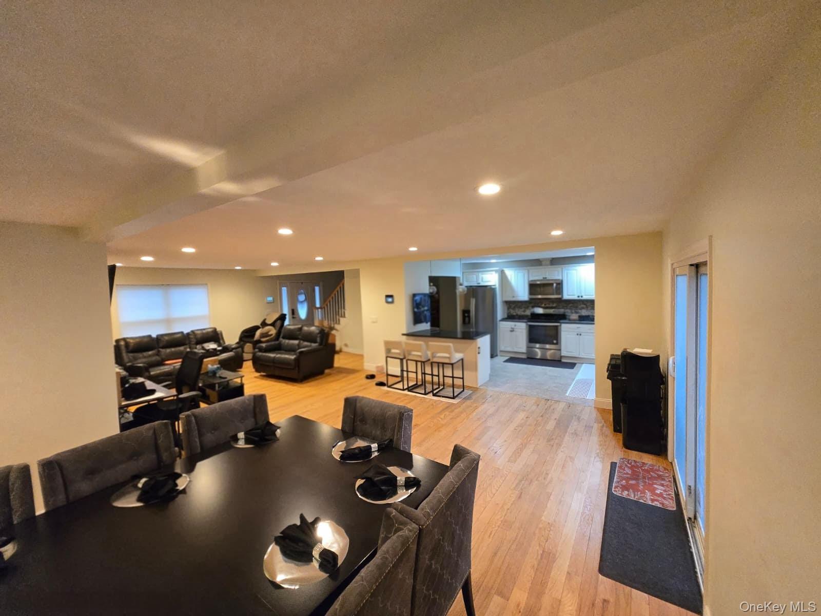 #7 photo, 336 Nicolls Road, সাফোক কাউন্টি Deer Park , NY 11729