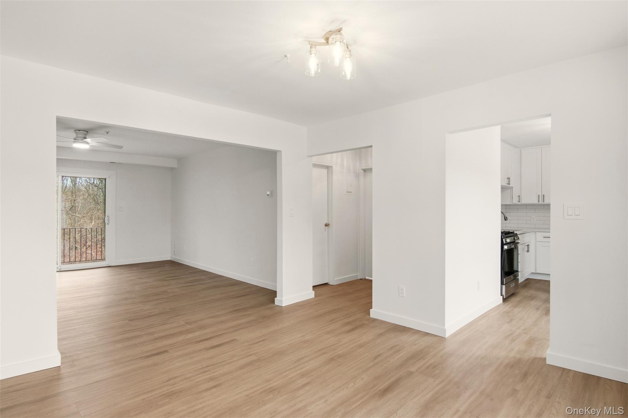 #13 photo, 8 Dogwood Court, Selden , NY 11784