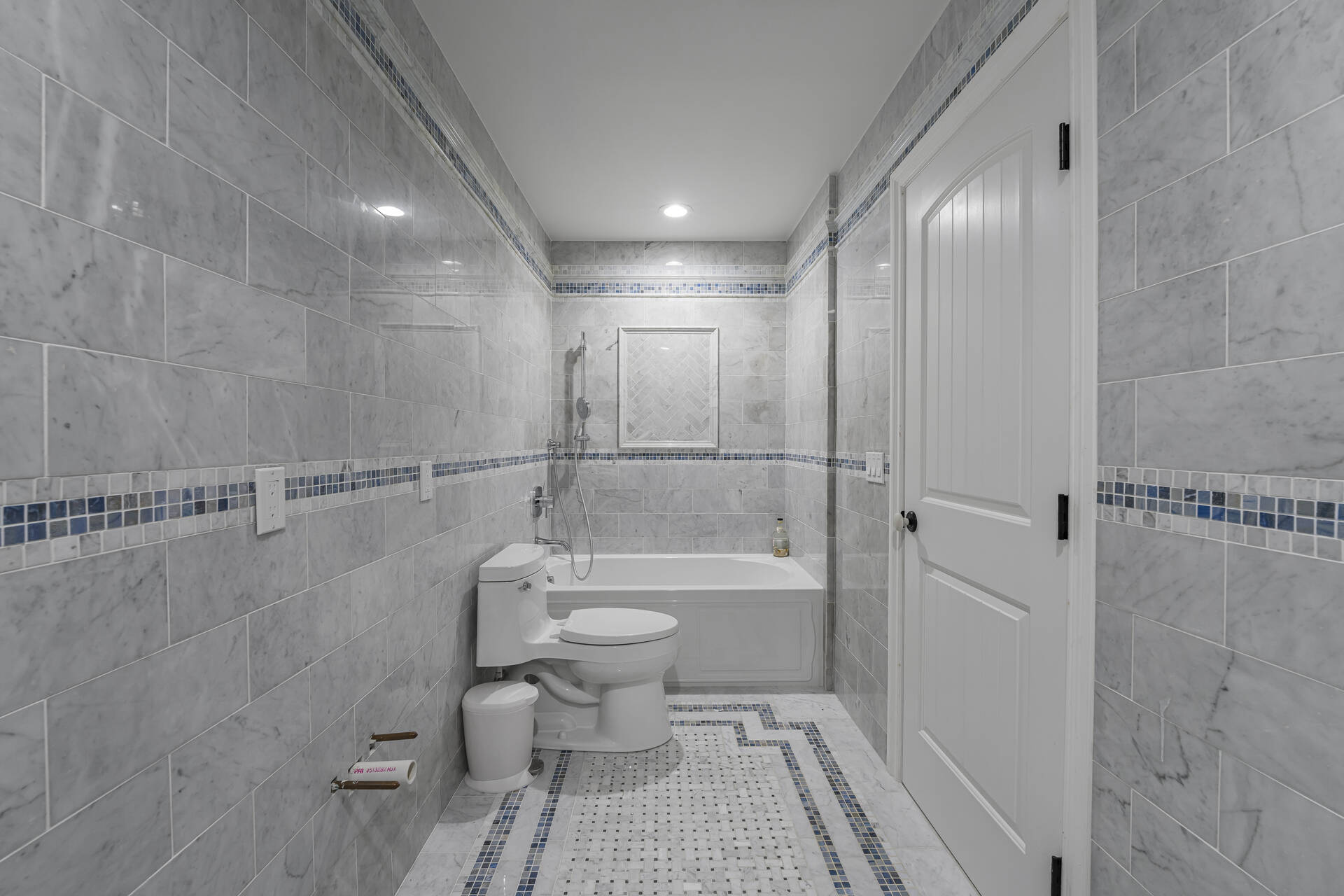 #19 photo, 278 West Lake Drive, Montauk , NY 11954