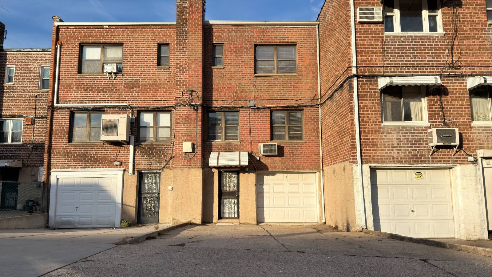 #2 photo, 167-22 Northern Blvd, Flushing , NY 11358