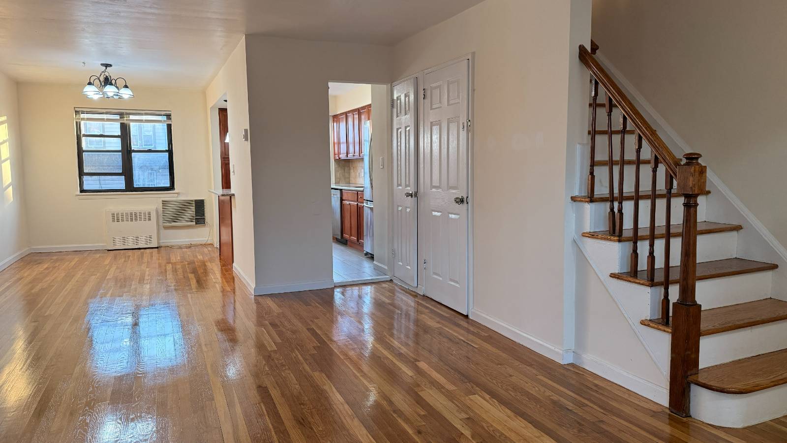 #4 photo, 167-22 Northern Blvd, Flushing , NY 11358