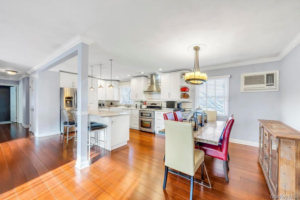 #12 photo, 57 New South Road, নাসাউ কাউন্টি Hicksville , NY 11801