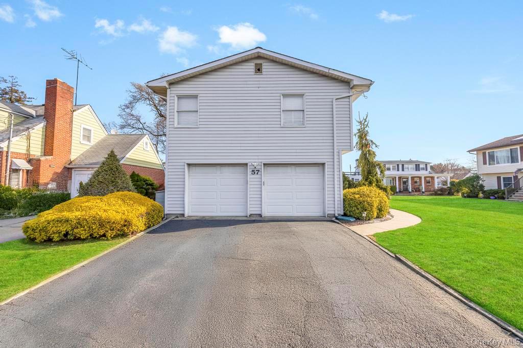 #4 photo, 57 New South Road, নাসাউ কাউন্টি Hicksville , NY 11801