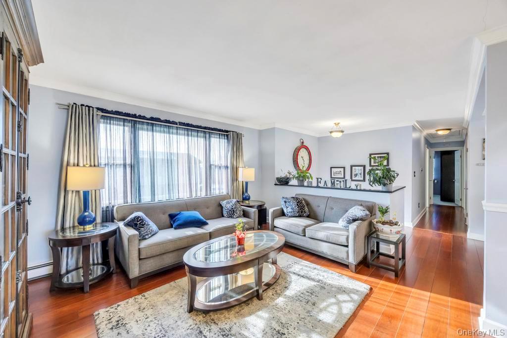 #7 photo, 57 New South Road, নাসাউ কাউন্টি Hicksville , NY 11801