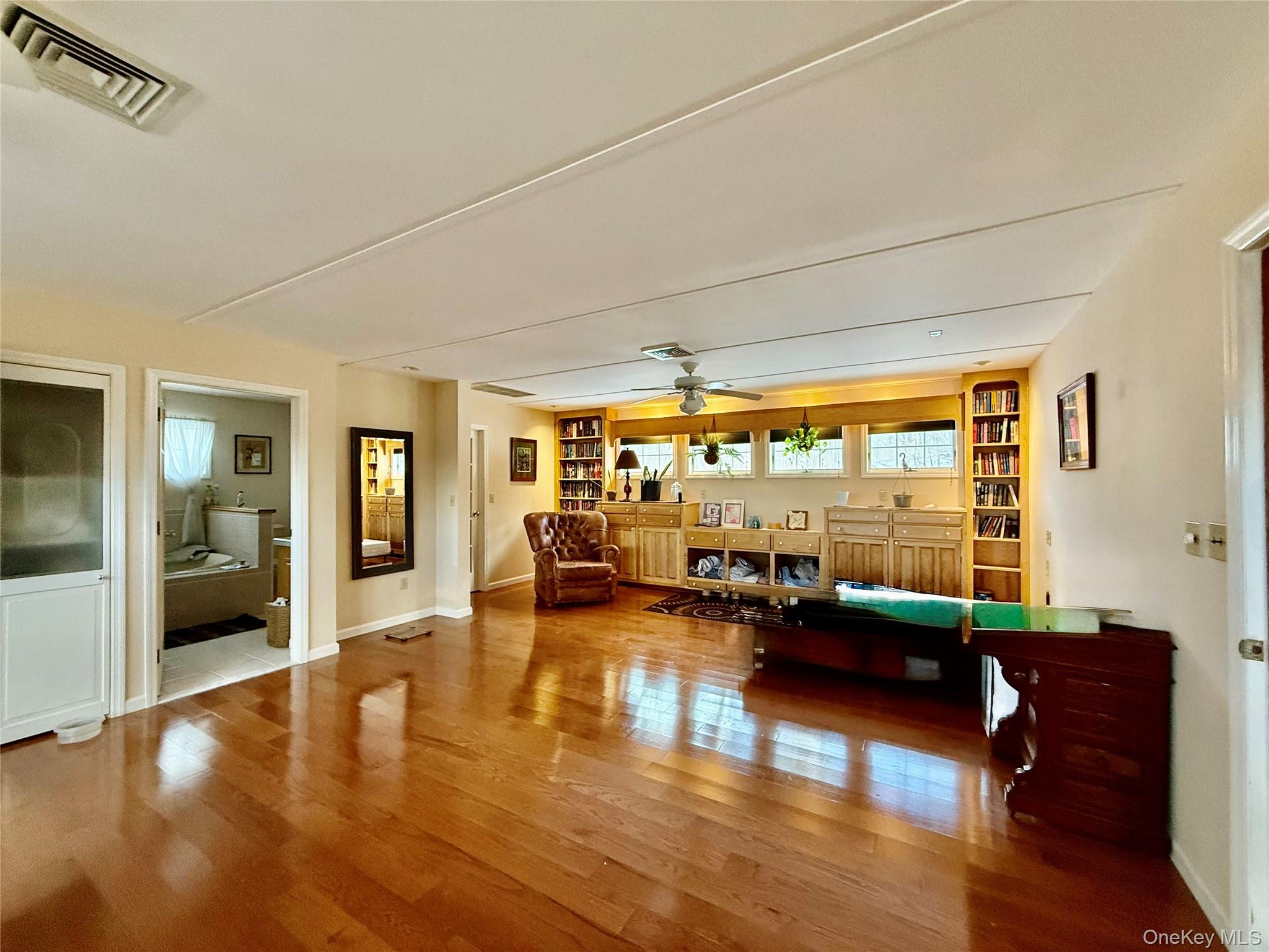 #14 photo, 912-918 Hollow Road, Salt Point , NY 12578