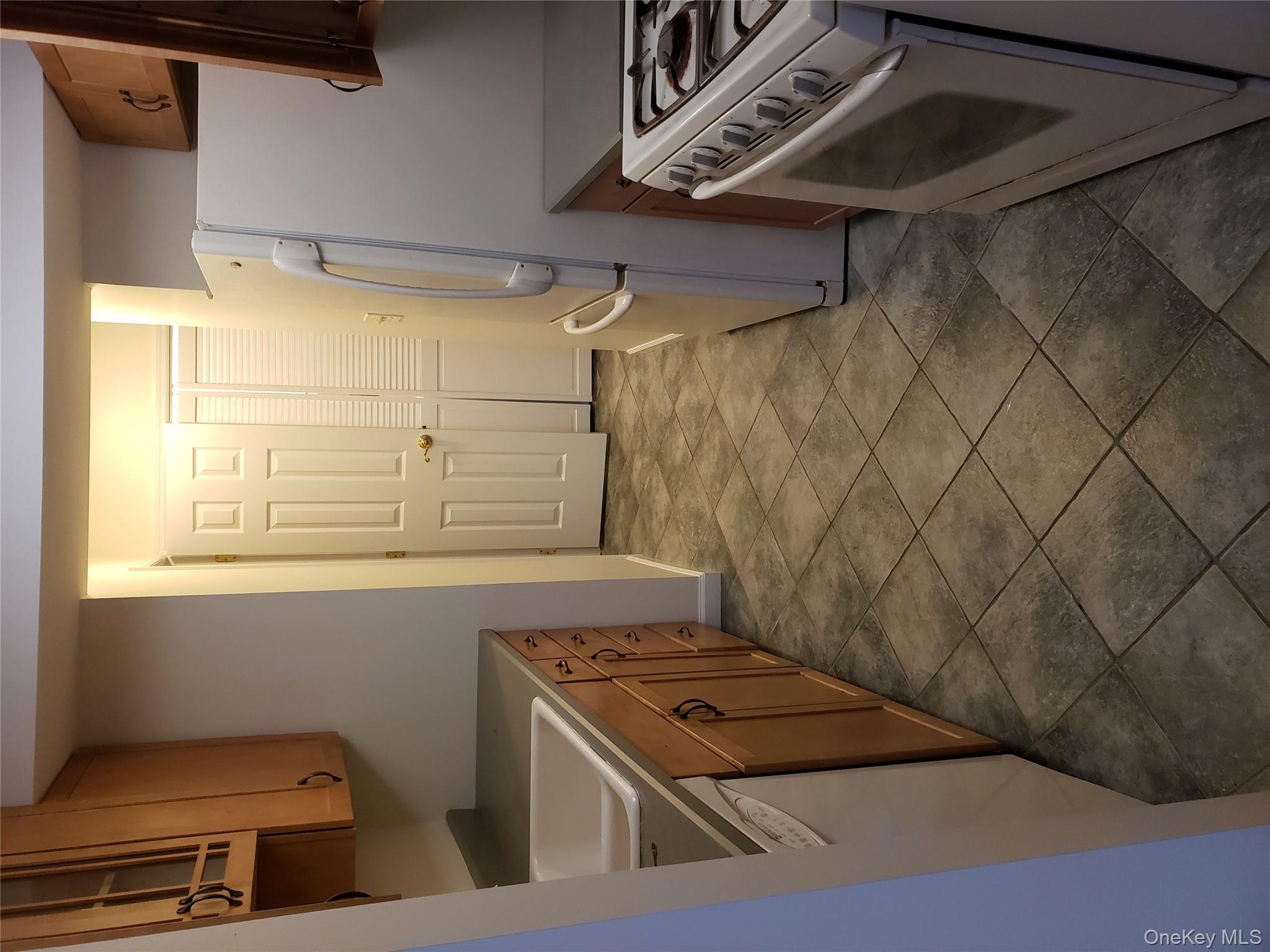 #10 photo, 3120 Whispering Hills, Chester , NY 10918