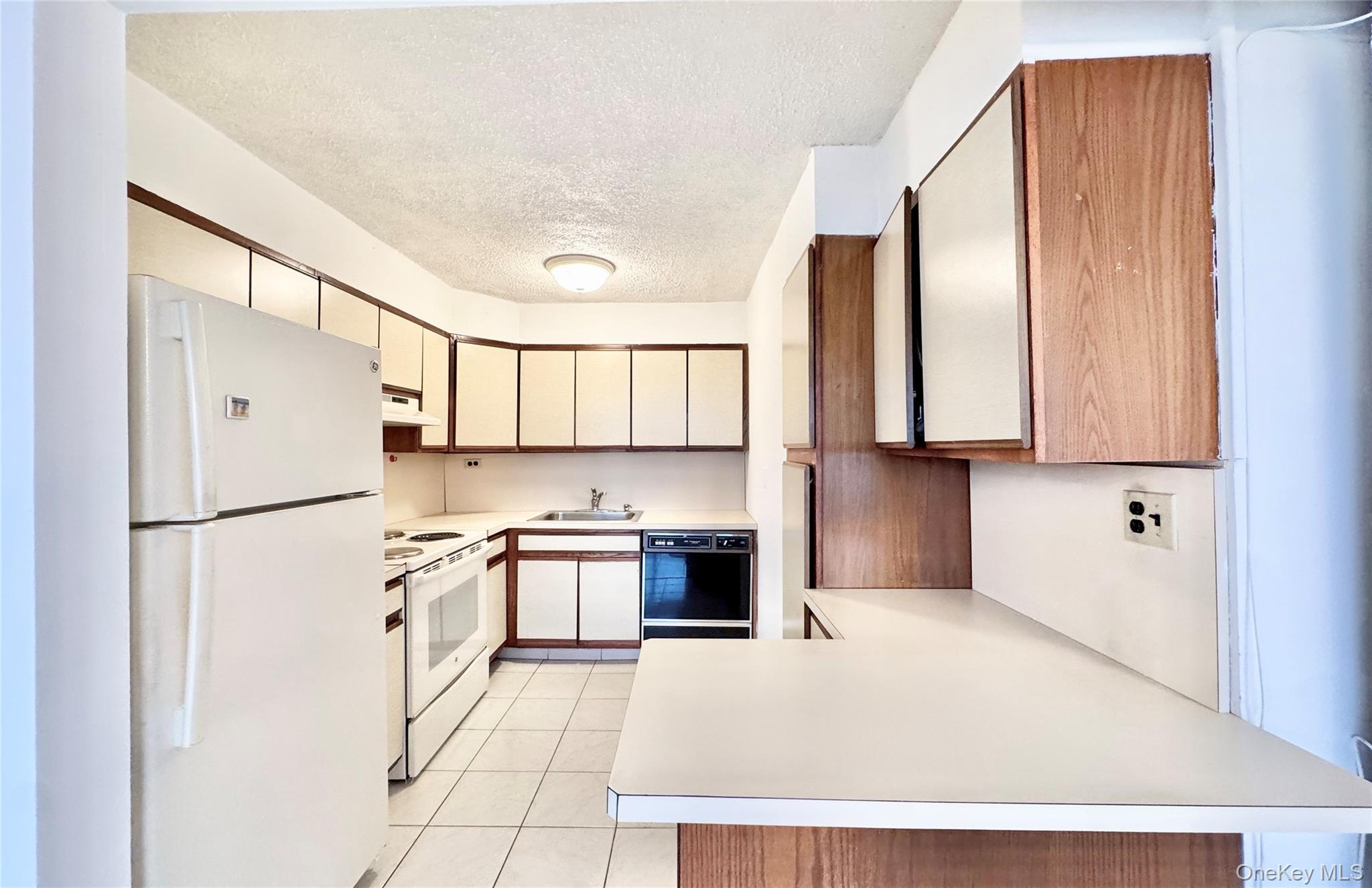 #5 photo, 162-40 9 Avenue, Beechhurst , NY 11357