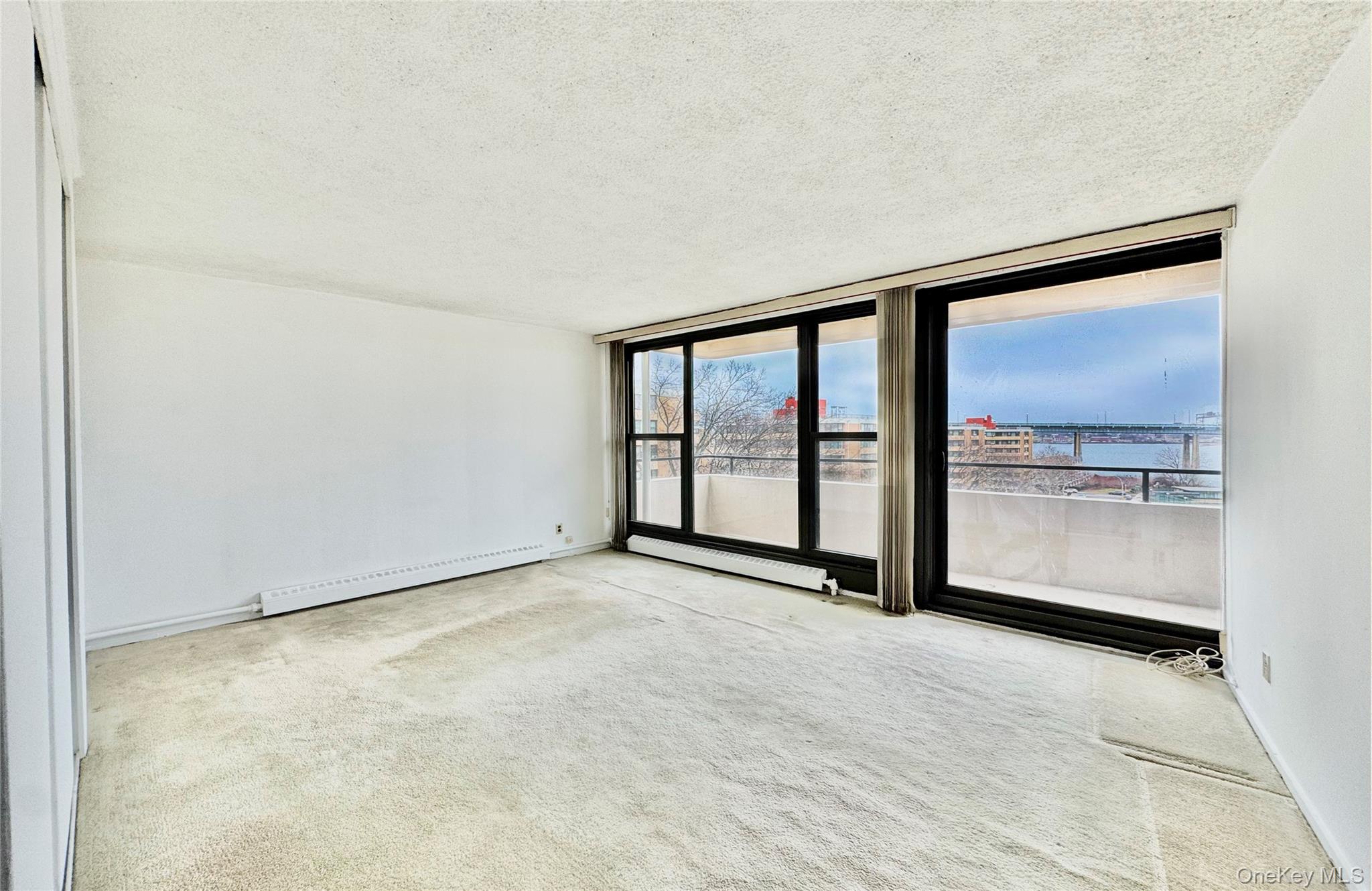 #7 photo, 162-40 9 Avenue, Beechhurst , NY 11357