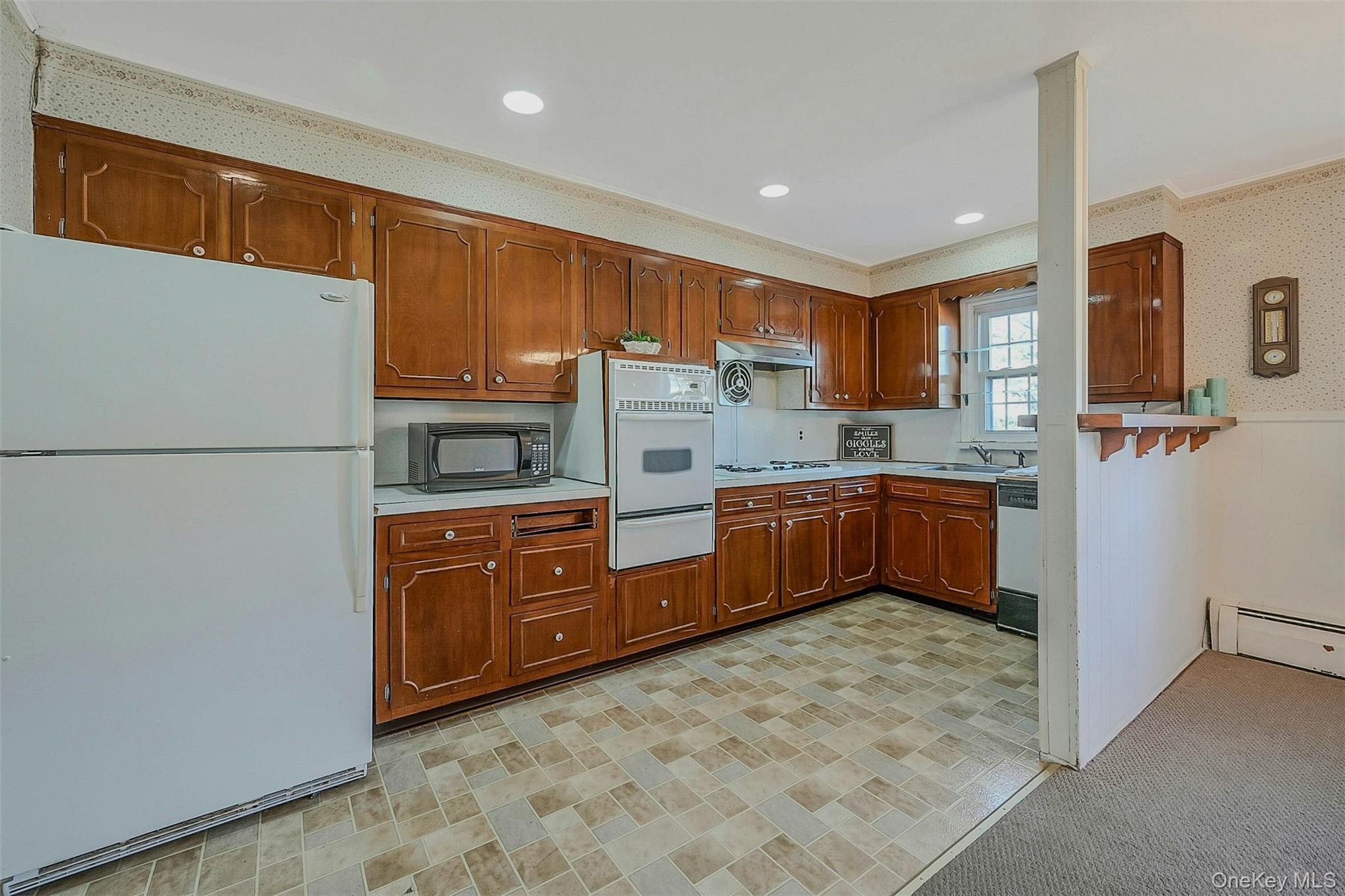 #11 photo, 11 Doxsee Place, Islip , NY 11751