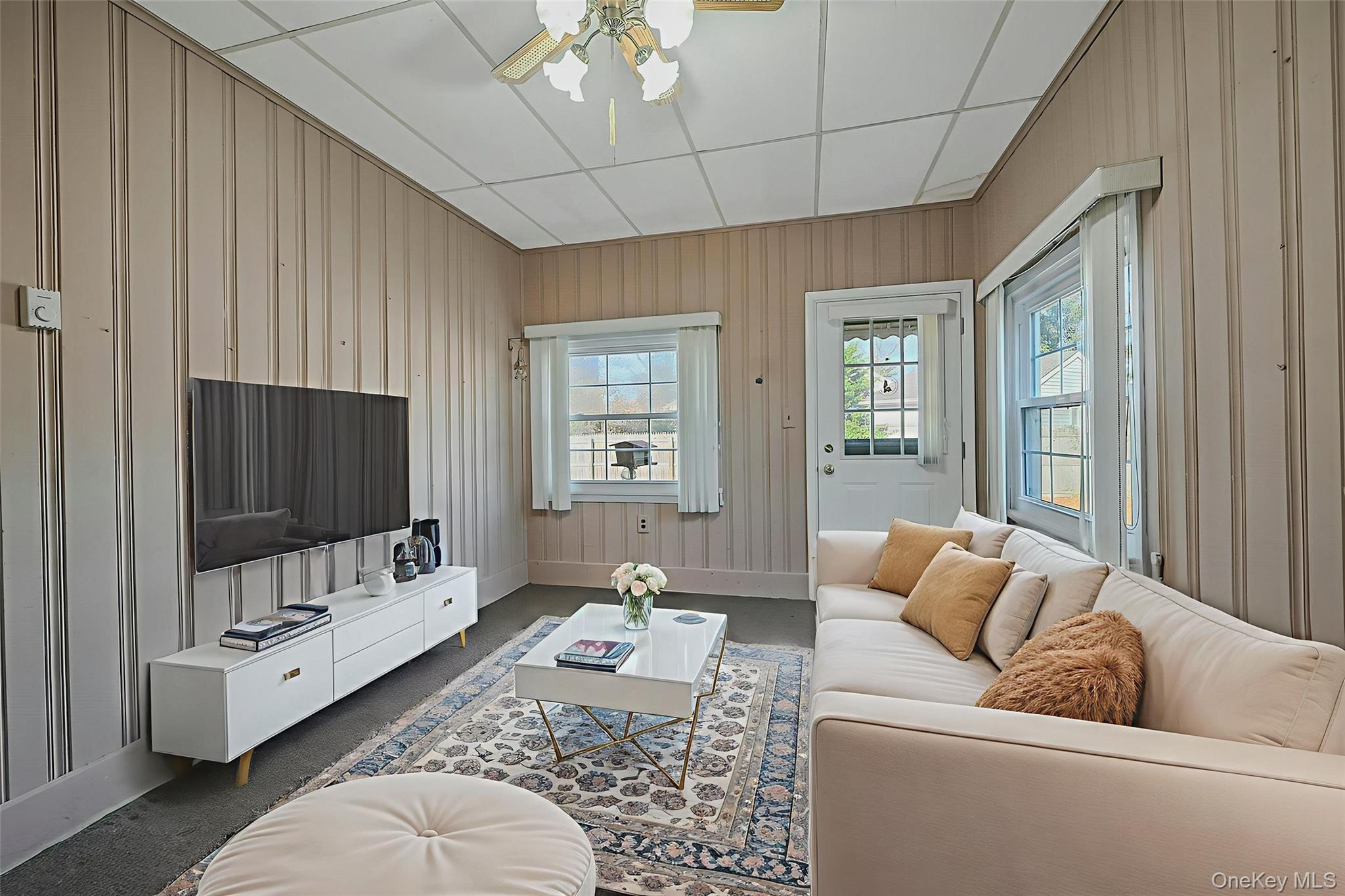 #16 photo, 11 Doxsee Place, Islip , NY 11751