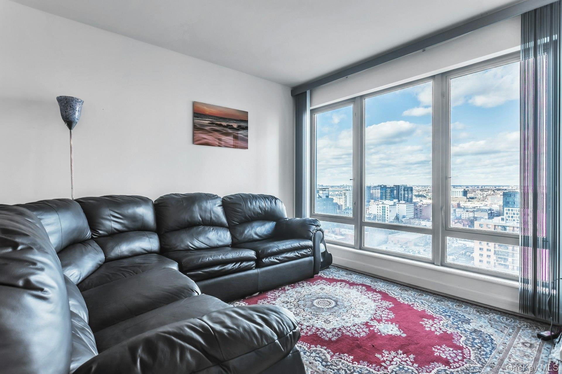 #18 photo, 138-35 39th Avenue, কুইন্‌স Flushing , NY 11354