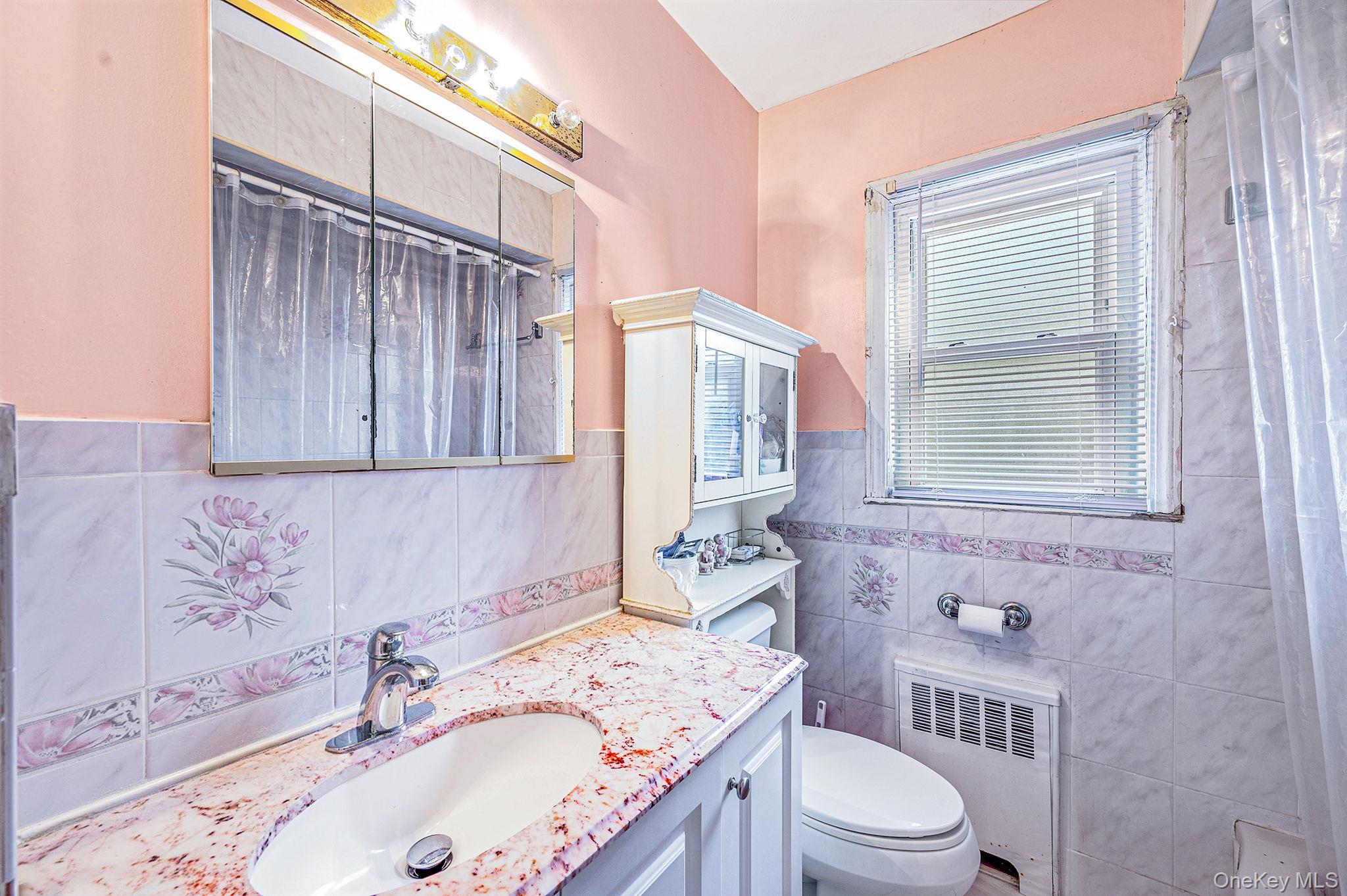 #14 photo, 206 W Marshall Street, Hempstead , NY 11550