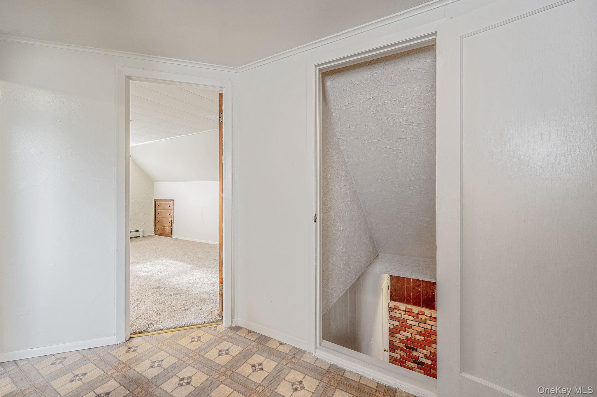 #15 photo, 206 W Marshall Street, Hempstead , NY 11550