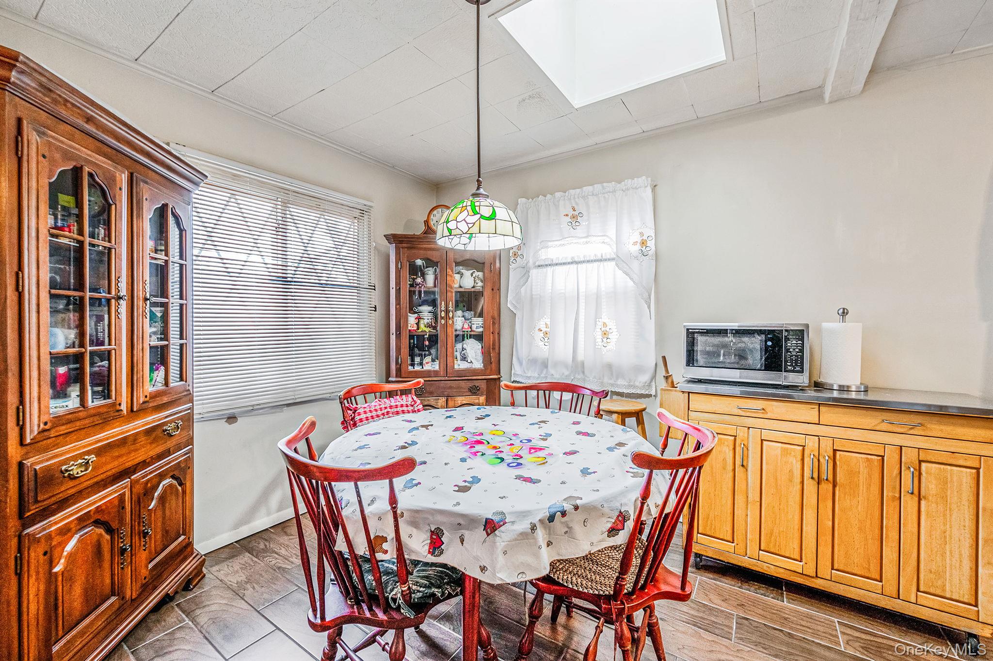 #8 photo, 206 W Marshall Street, Hempstead , NY 11550