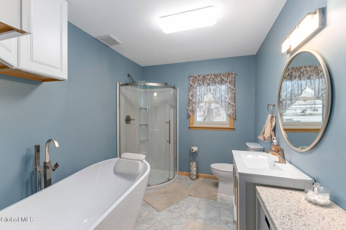 #17 photo, 150 Lancaster Street, Cohoes , NY 12047