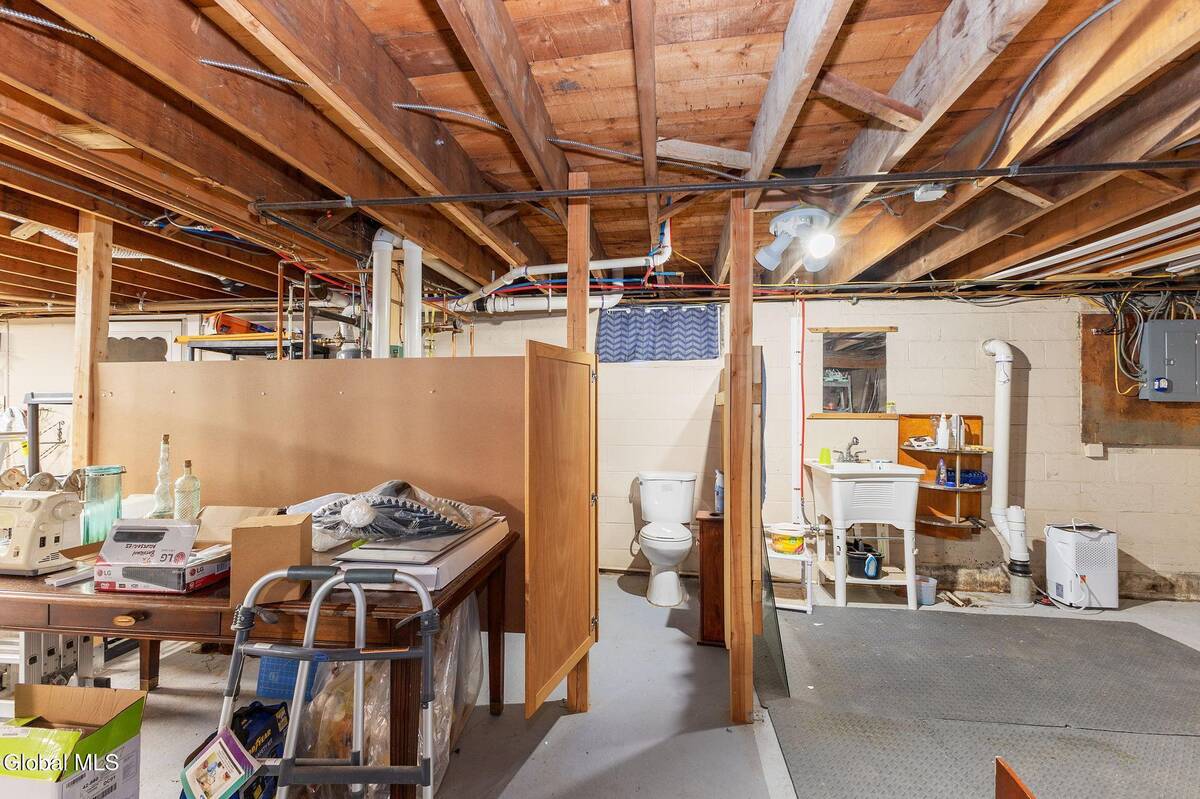 #28 photo, 150 Lancaster Street, Cohoes , NY 12047