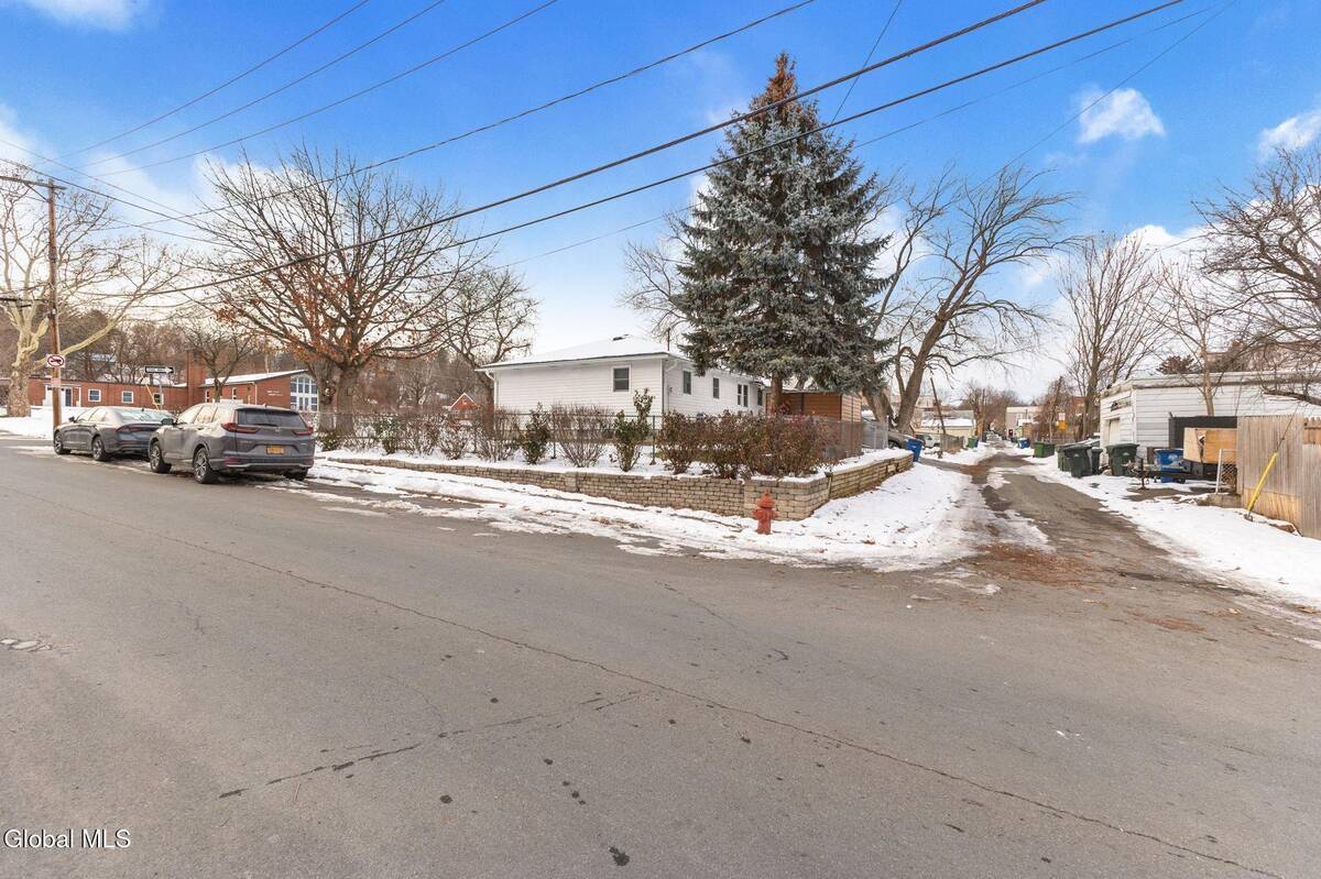 #34 photo, 150 Lancaster Street, Cohoes , NY 12047