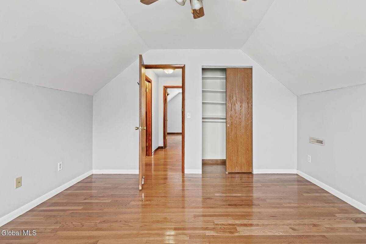 #18 photo, 8 Allyson Court, Colonie , NY 12205