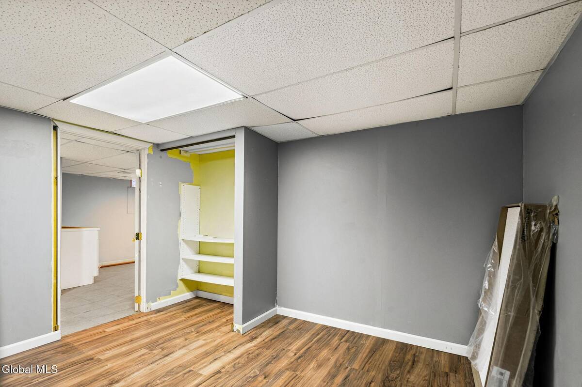 #33 photo, 8 Allyson Court, Colonie , NY 12205