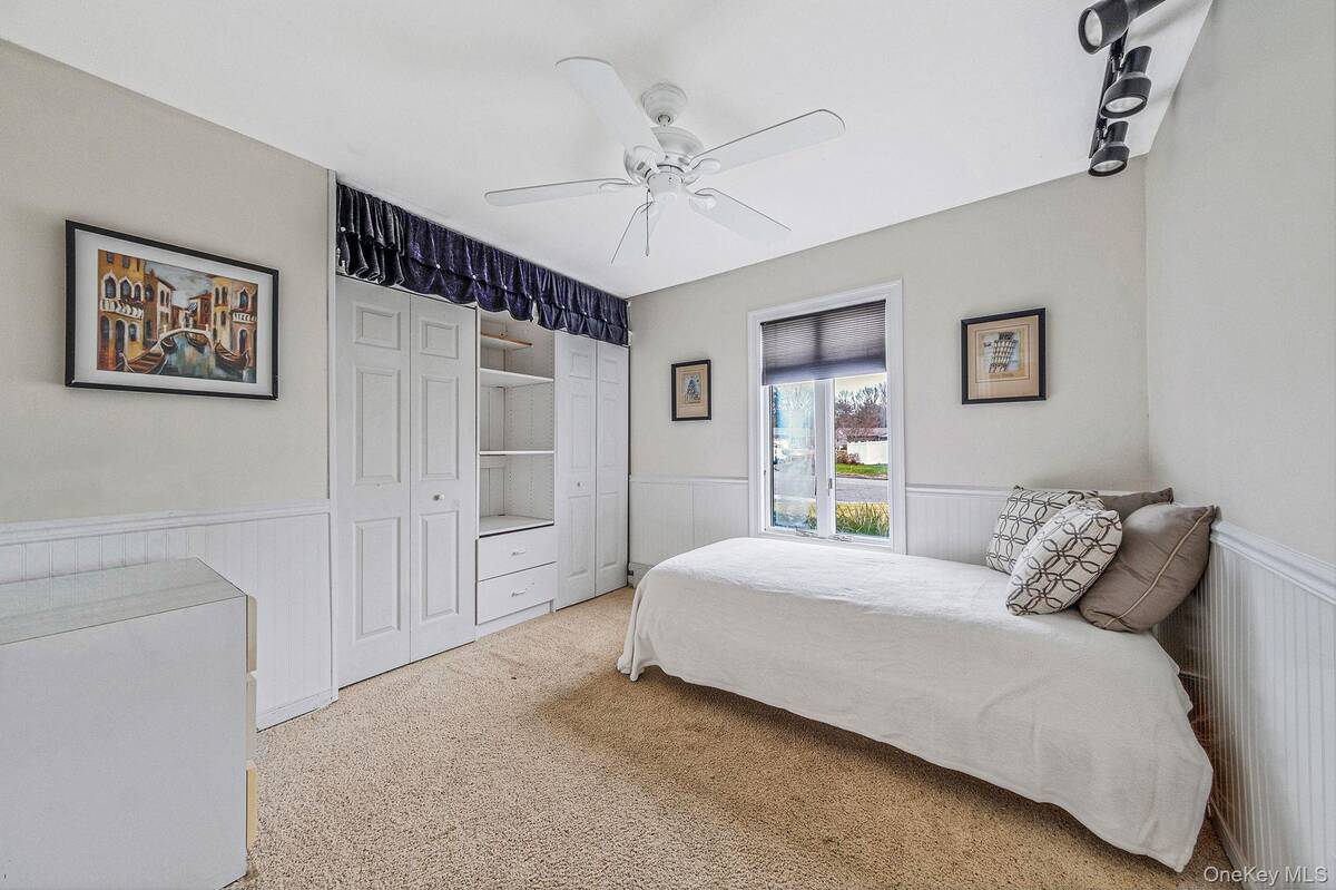 #39 photo, 32 San Rafael Avenue, Holbrook , NY 11741