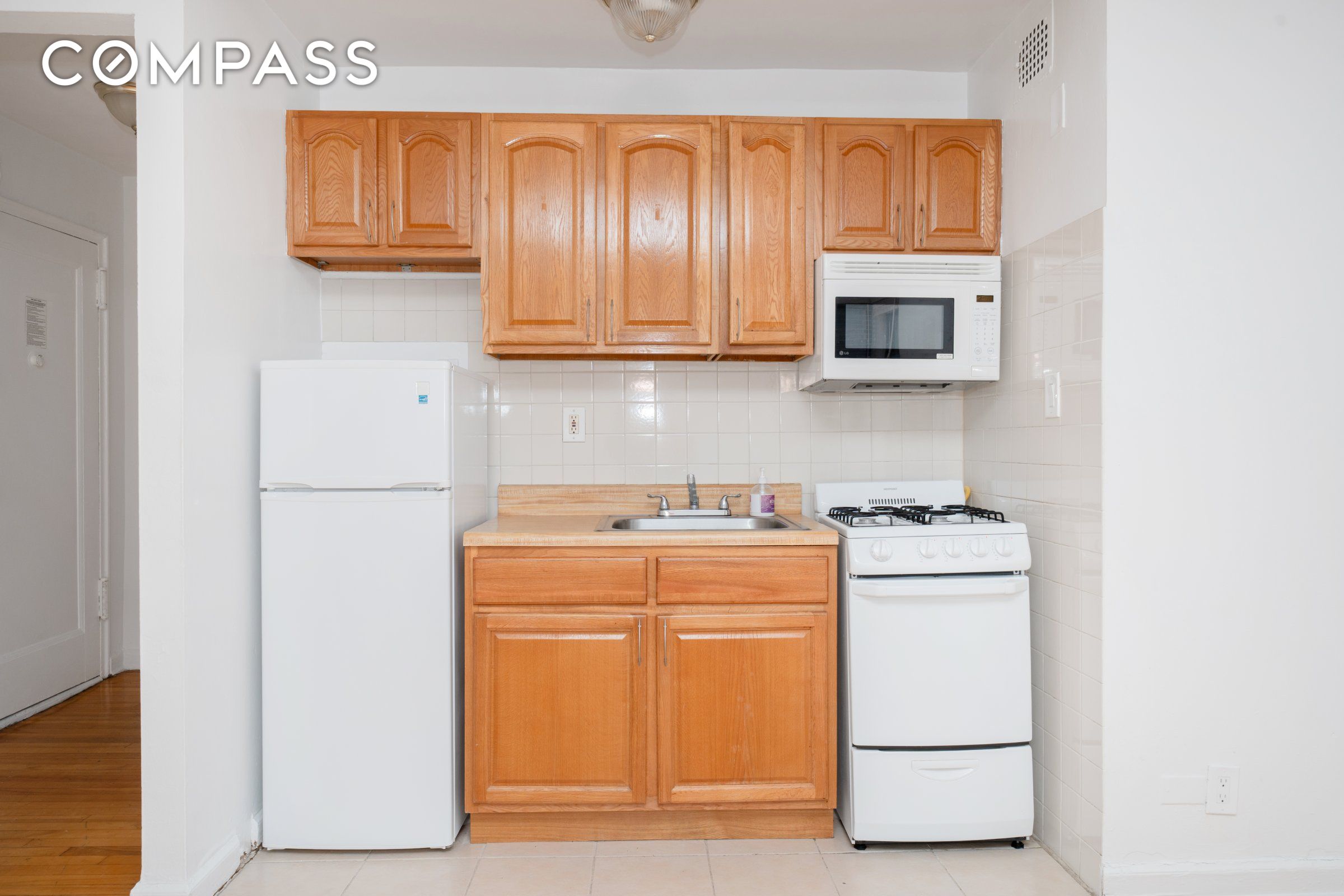 #5 photo, Jackson Heights, 皇后區 傑克遜高地 Jackson Heights , NY 11372