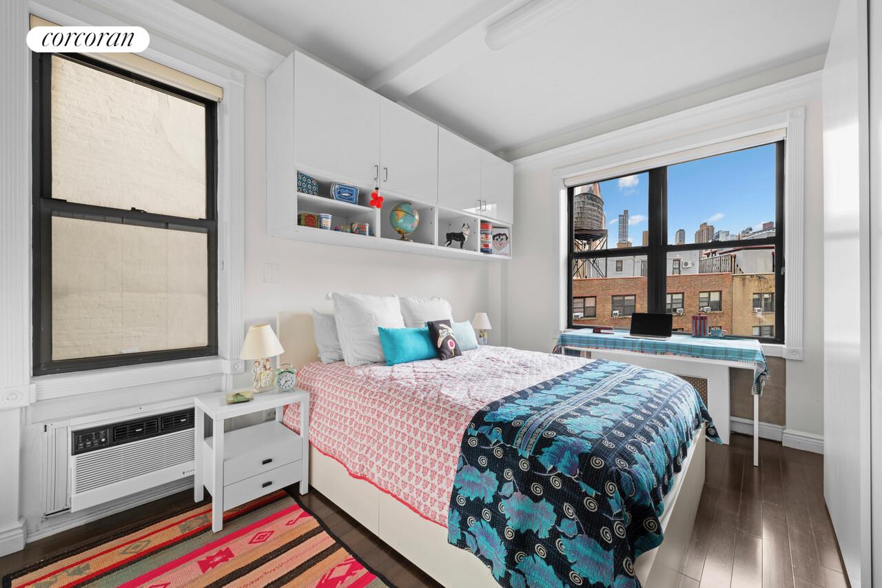 #1 photo, 116 W 72ND Street, Lincoln Square , NY 10023