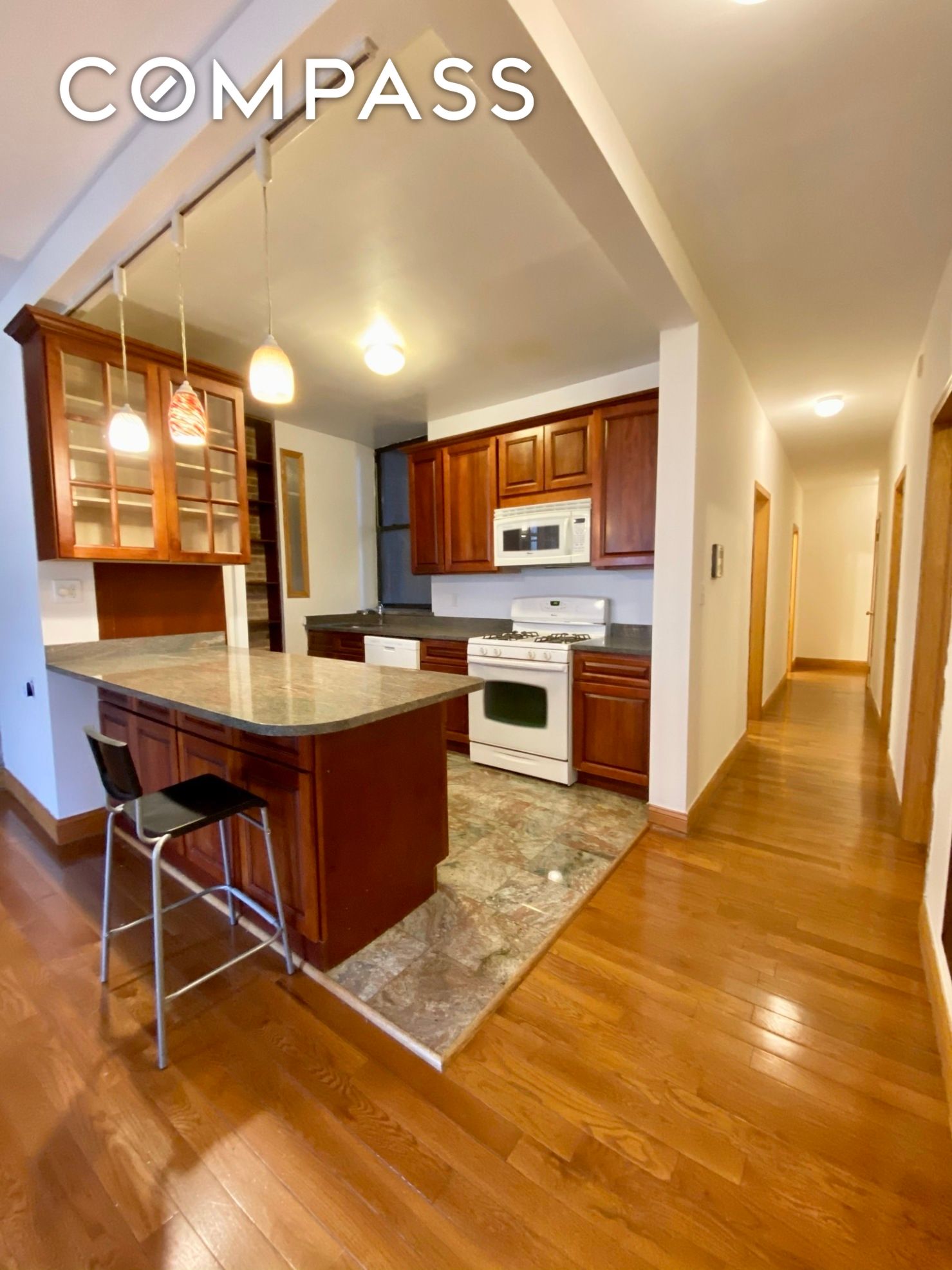 #1 photo, 839 W End Avenue, Upper West Side , NY 10025