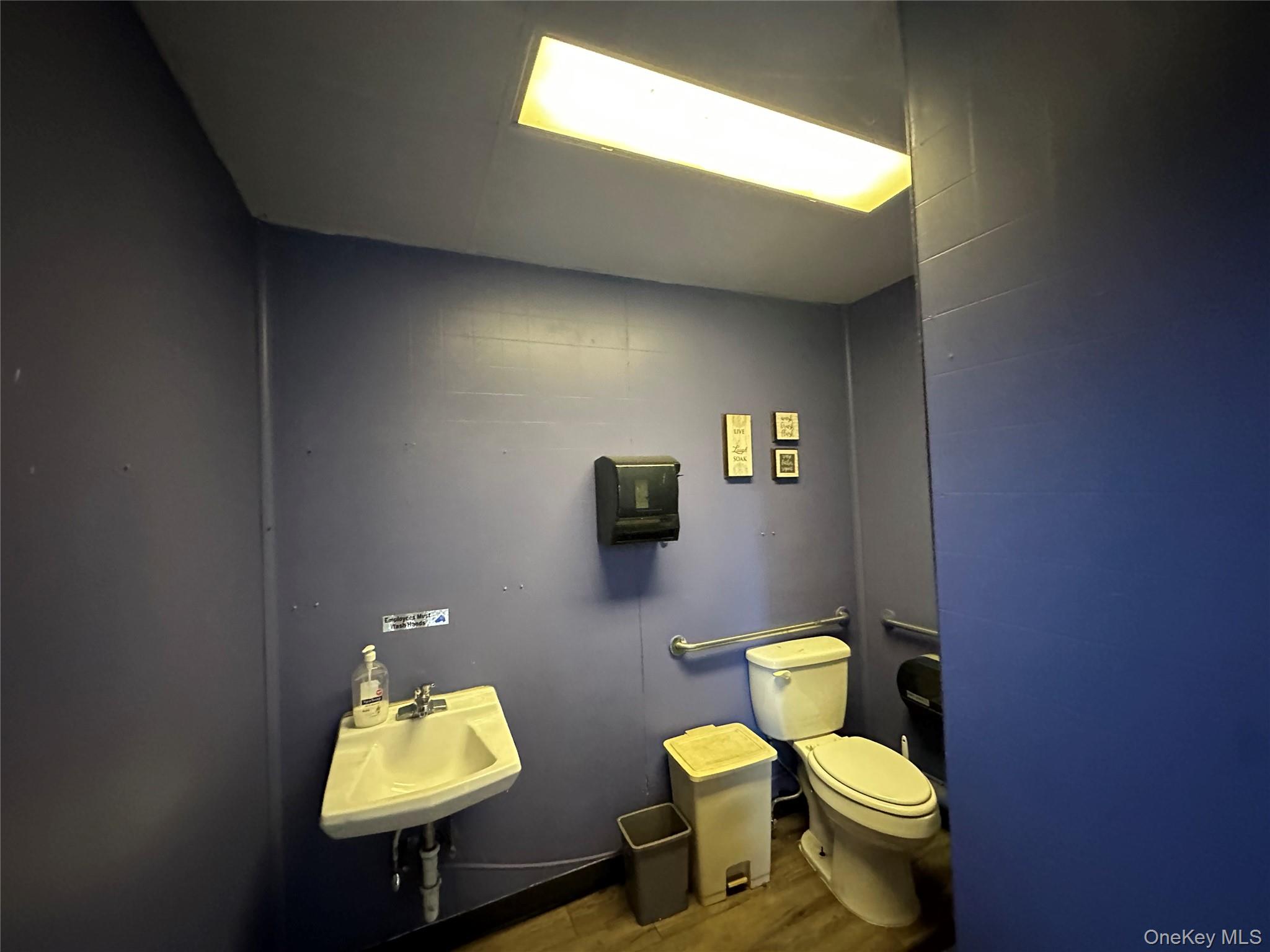 #13 photo, 136 Lake Street, Newburgh , NY 12550