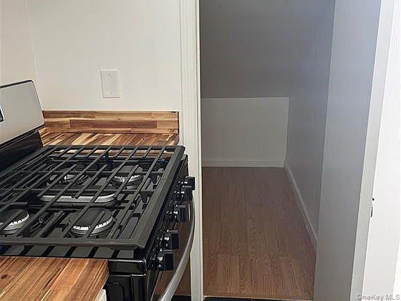 #3 photo, 1418 Outlook Avenue, Bronx , NY 10465