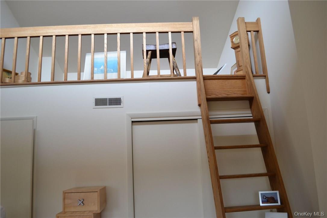 #12 photo, 150 North Bedford Road, Chappaqua , NY 10514