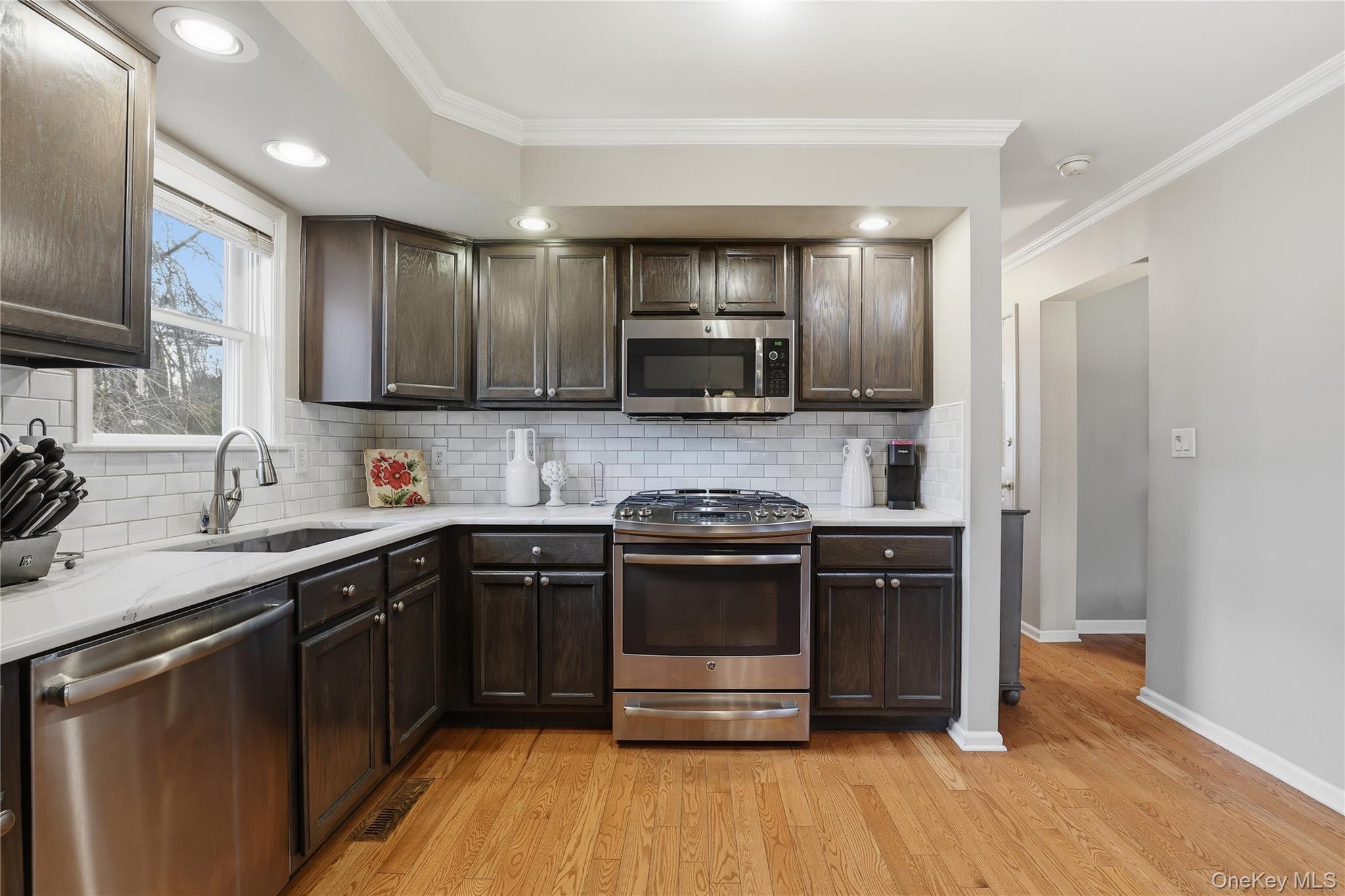 #6 photo, 6-8 Marion Avenue, 紐約州 Harrison , NY 10528