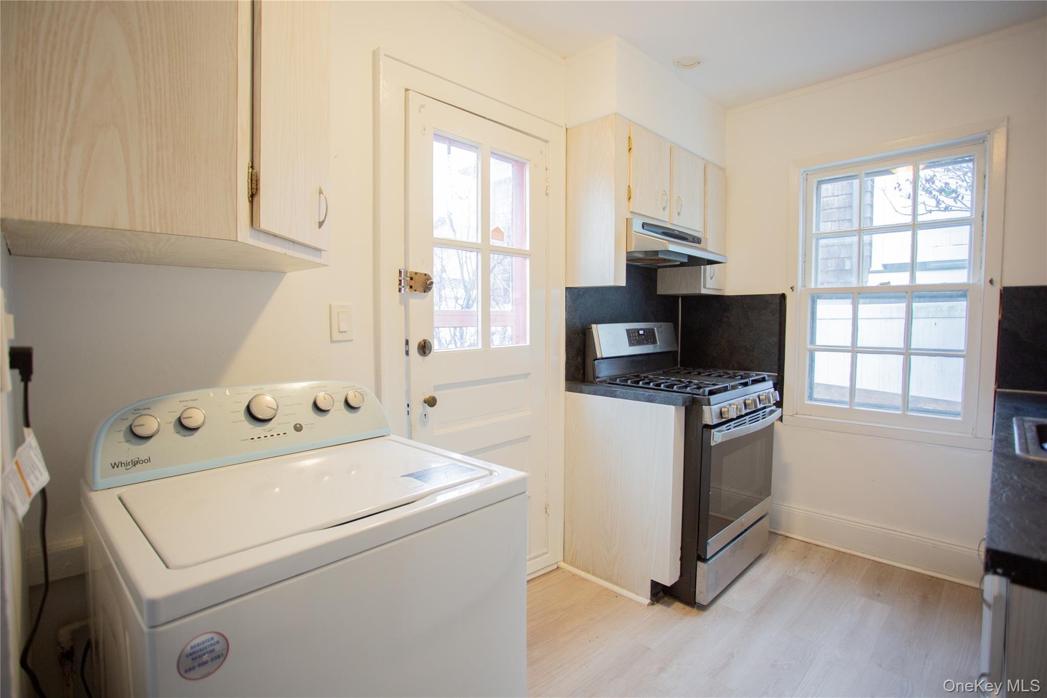 #11 photo, 76 Clayton Clayton Avenue, নাসাউ কাউন্টি East Atlantic Beach , NY 11561