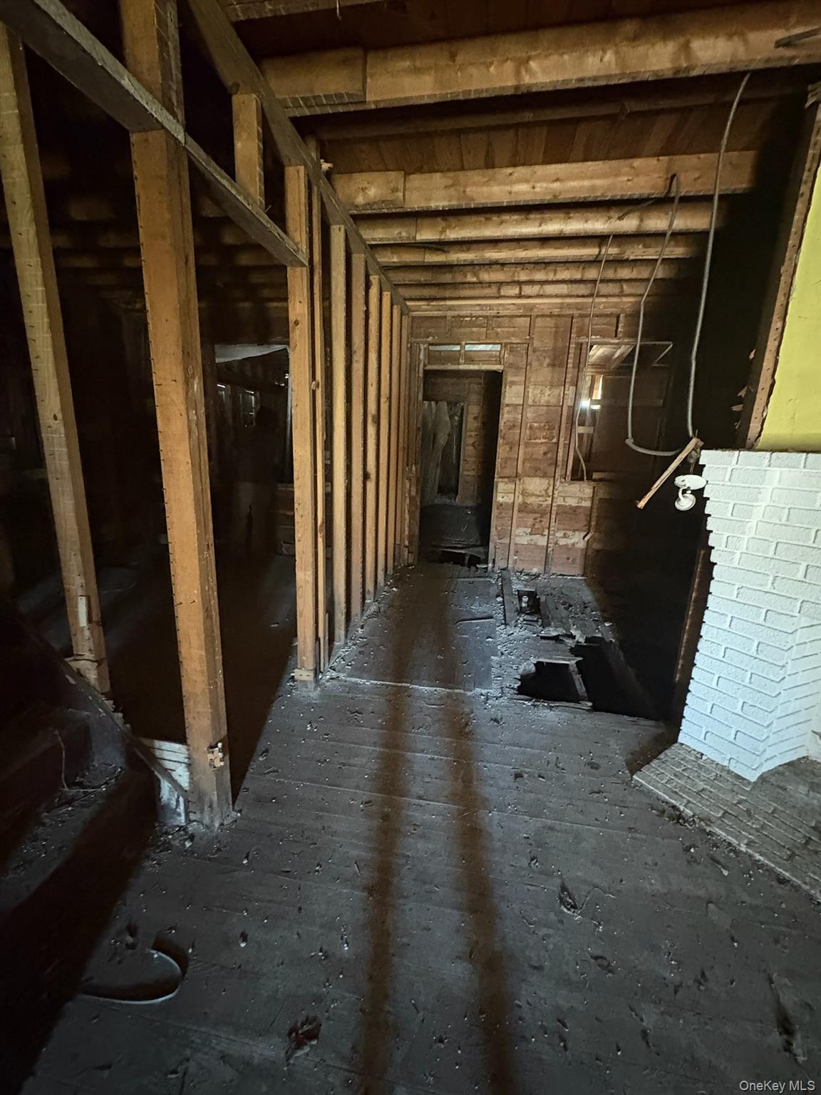 #5 photo, 125 S Clinton Avenue, सफ़ोक काउंटी Bay Shore , NY 11706