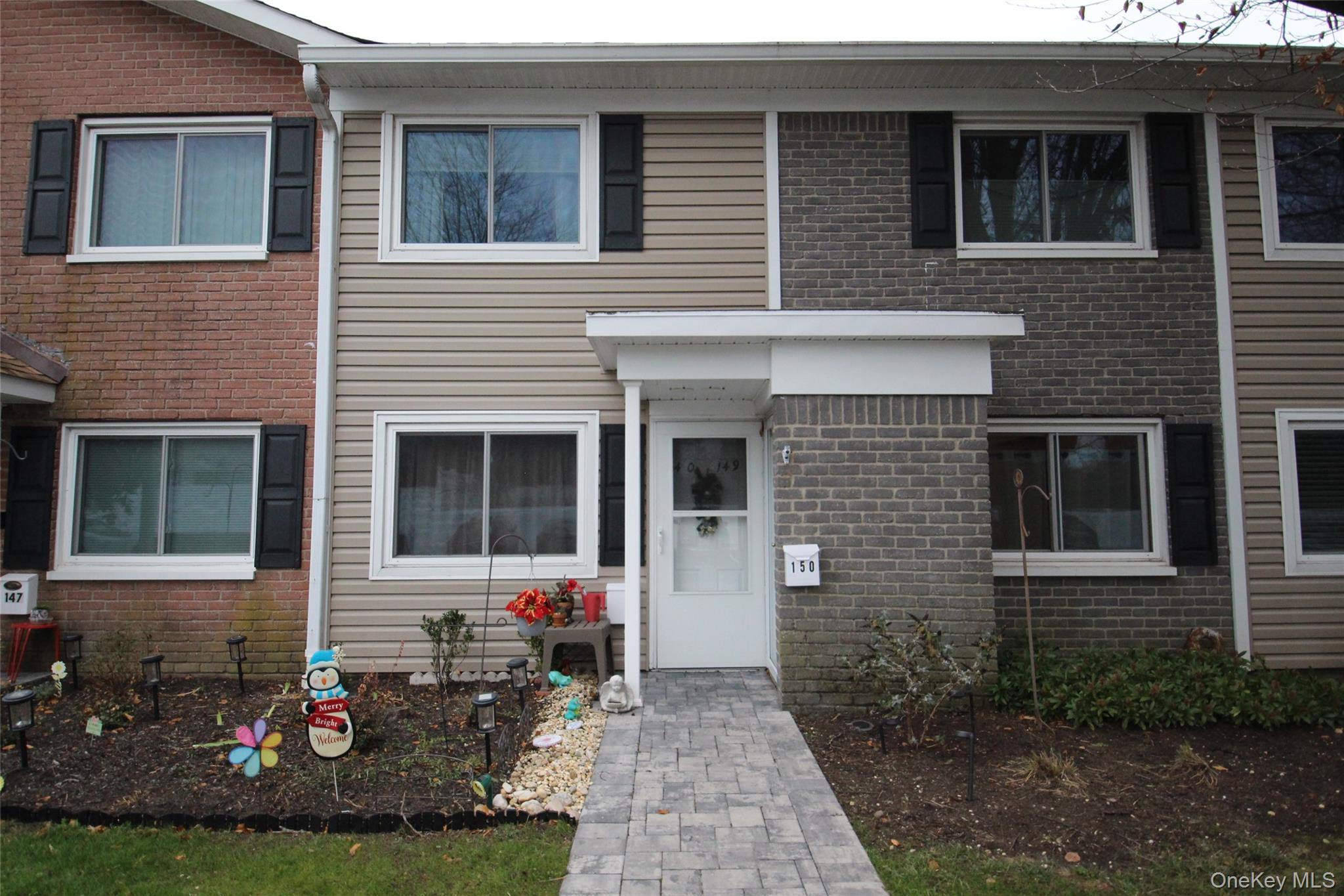 #2 photo, 40 W 4th Street, Patchogue , NY 11772