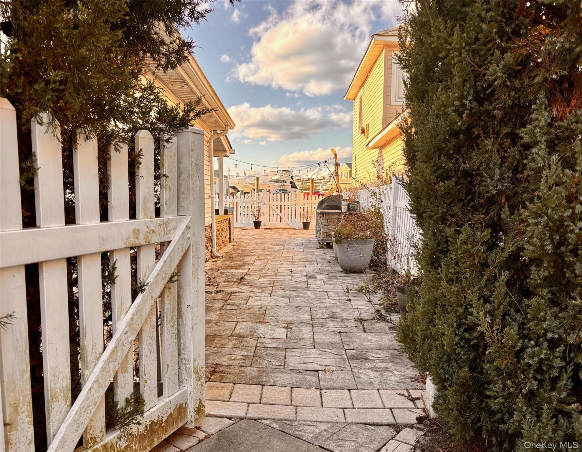 #14 photo, 33 Central Avenue, Amityville , NY 11701