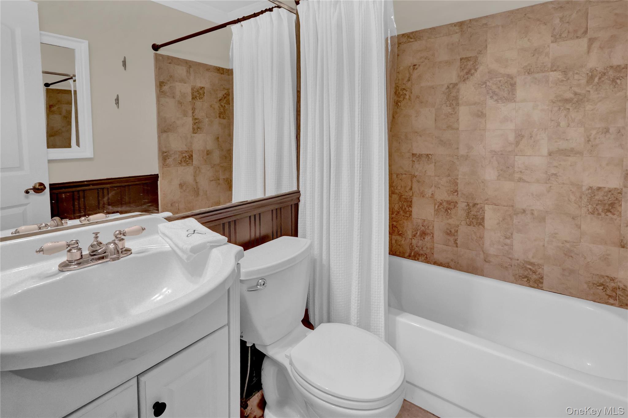 #11 photo, 210 Fairharbor Drive, Patchogue , NY 11772