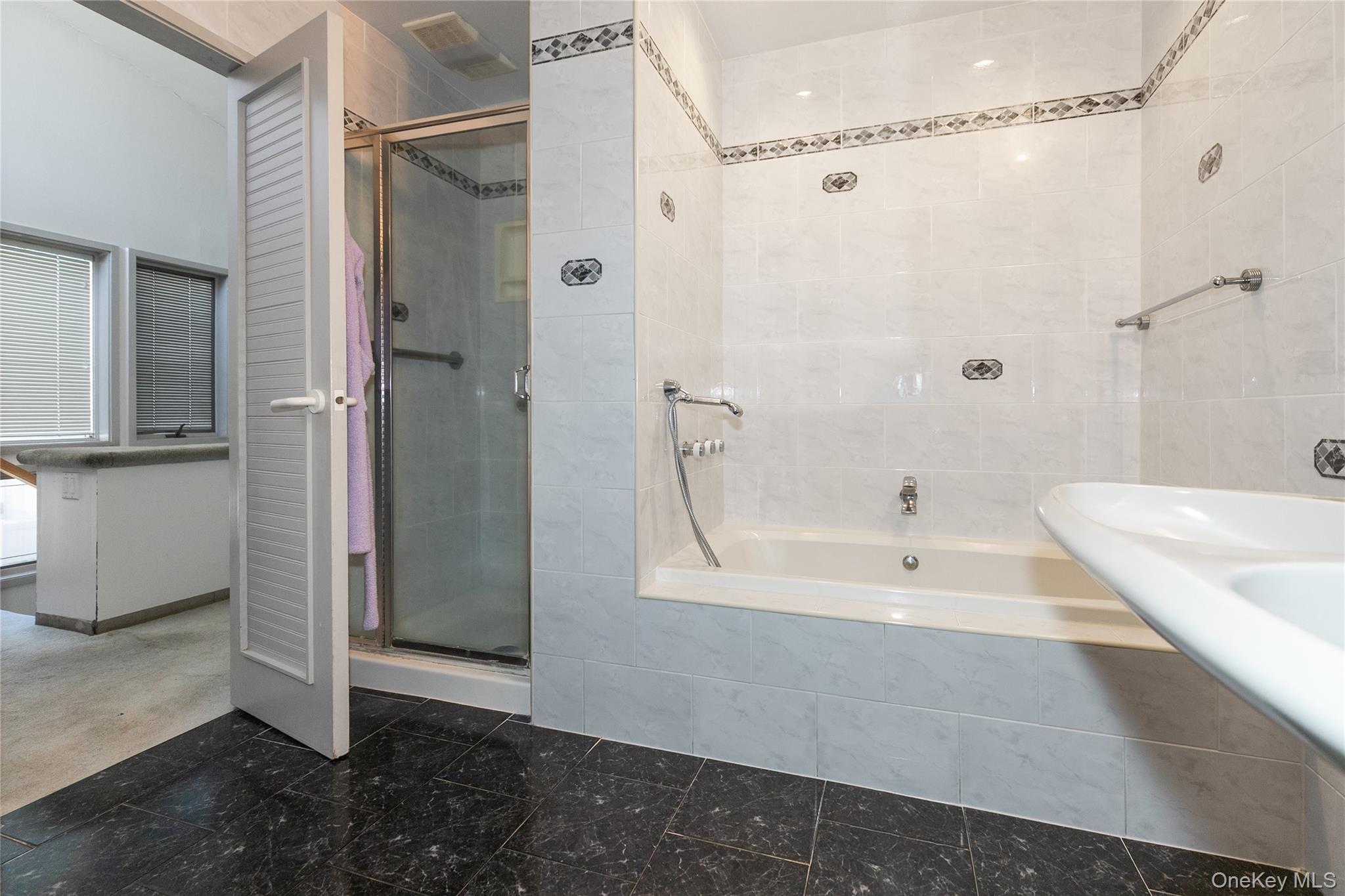 #14 photo, 1 FRANKLIN Road, Great Neck , NY 11024