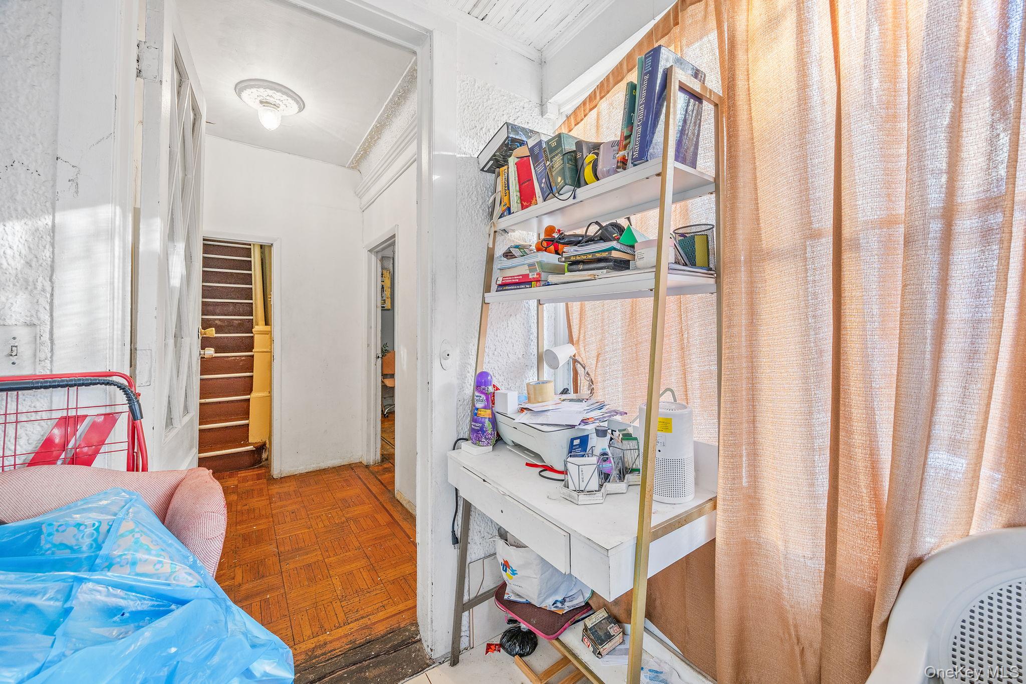 #3 photo, 927 E 35th Street, Brooklyn , NY 11210