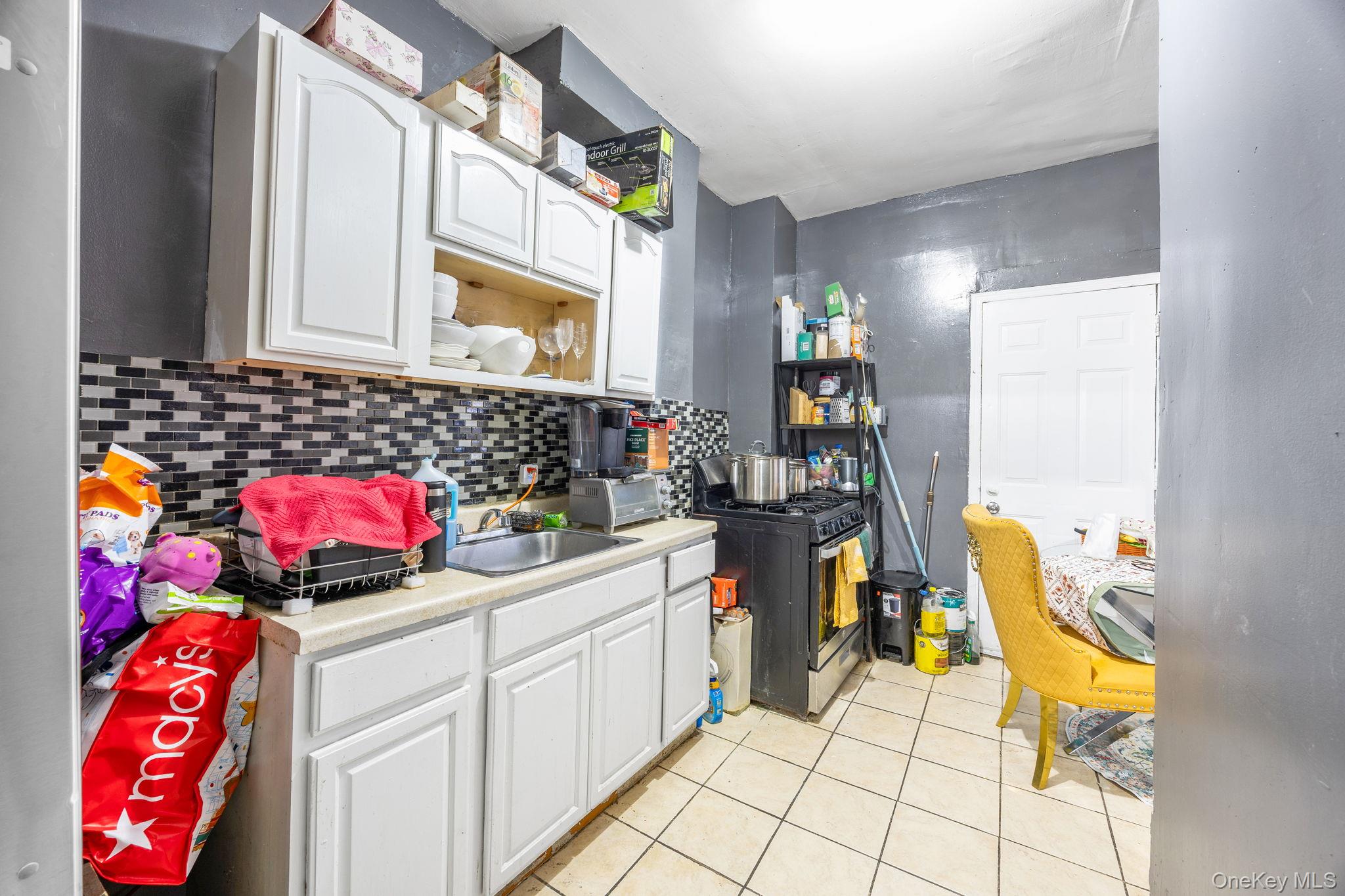 #6 photo, 927 E 35th Street, Brooklyn , NY 11210