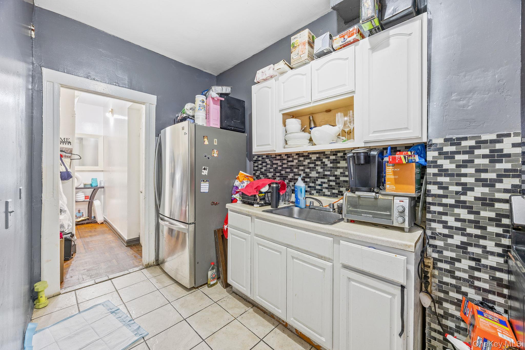 #7 photo, 927 E 35th Street, Brooklyn , NY 11210