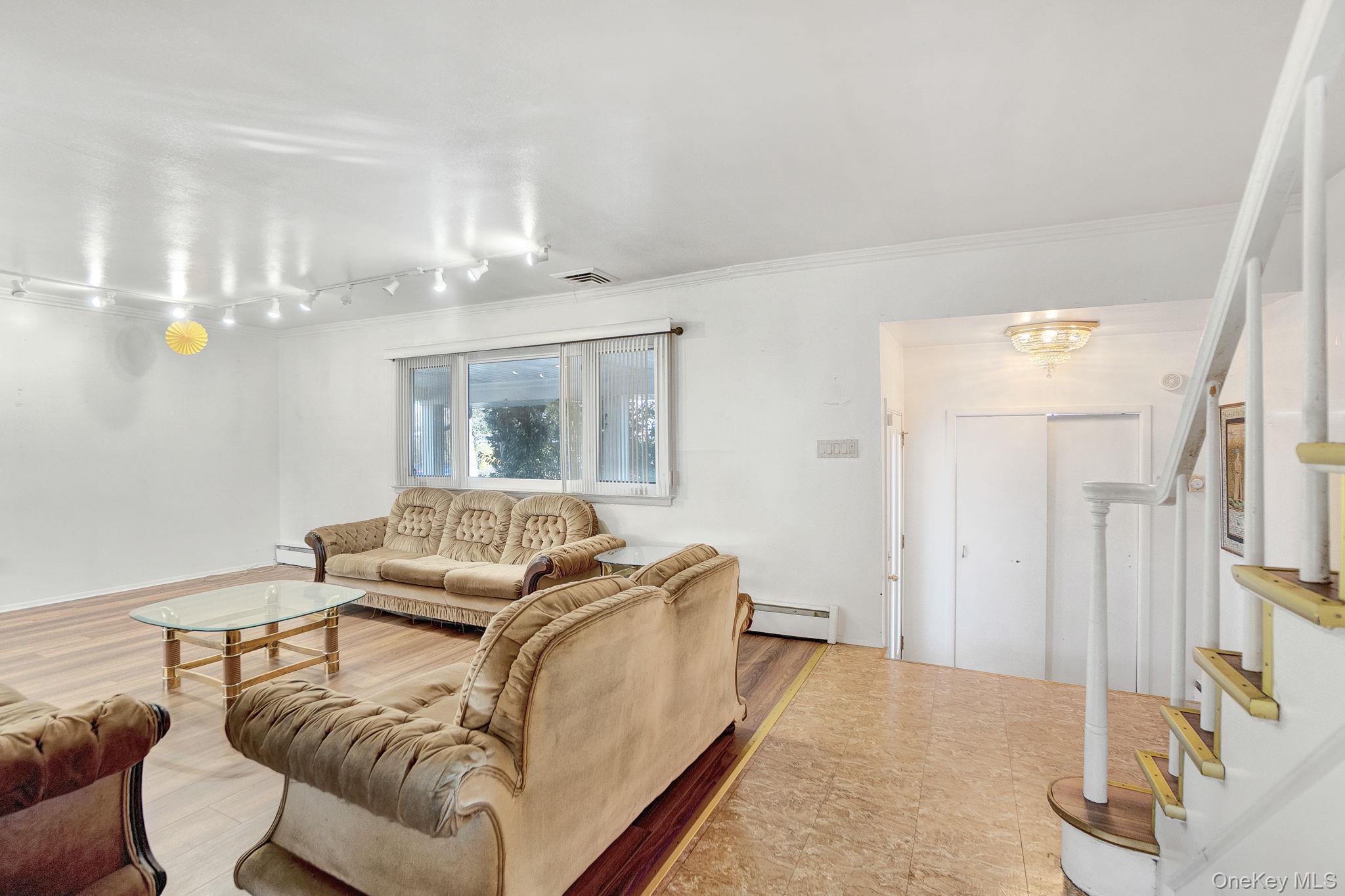 #5 photo, 3486 Howard Boulevard, Baldwin , NY 11510