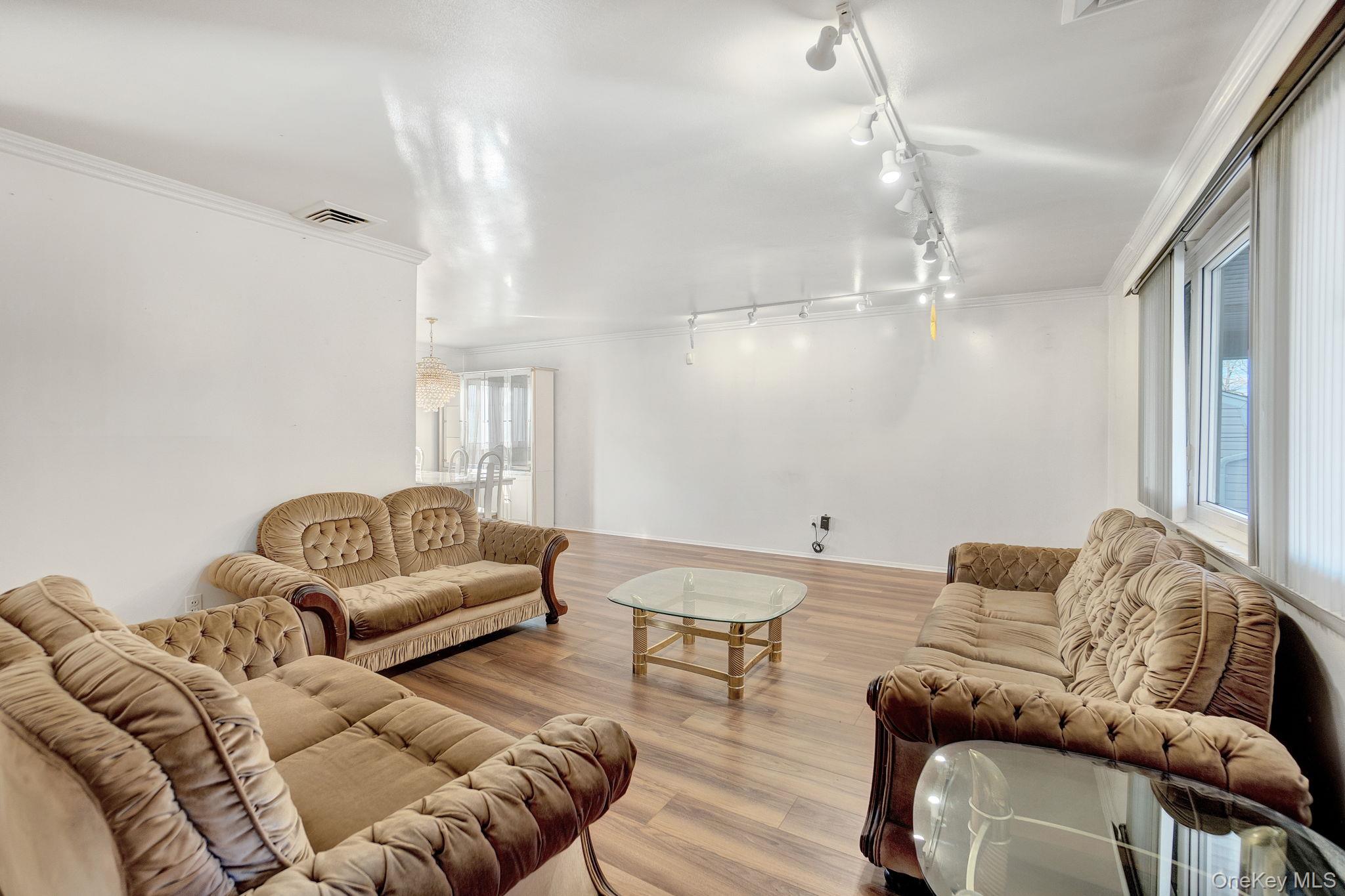 #6 photo, 3486 Howard Boulevard, Baldwin , NY 11510